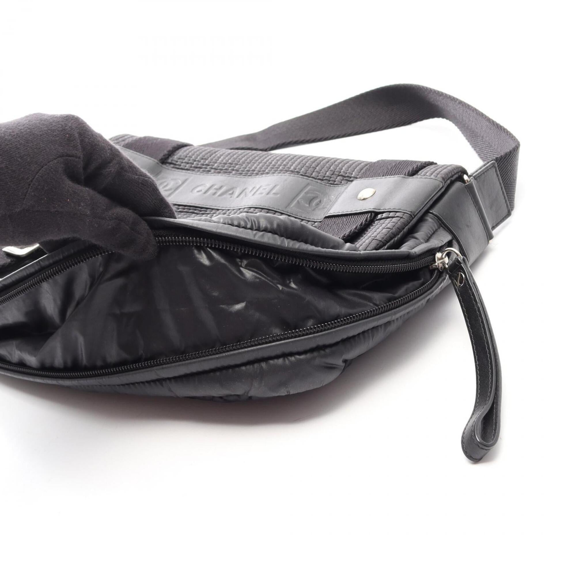 Chanel Black Nylon Leather Handbag Shoulder Bag (Pre-Owned)