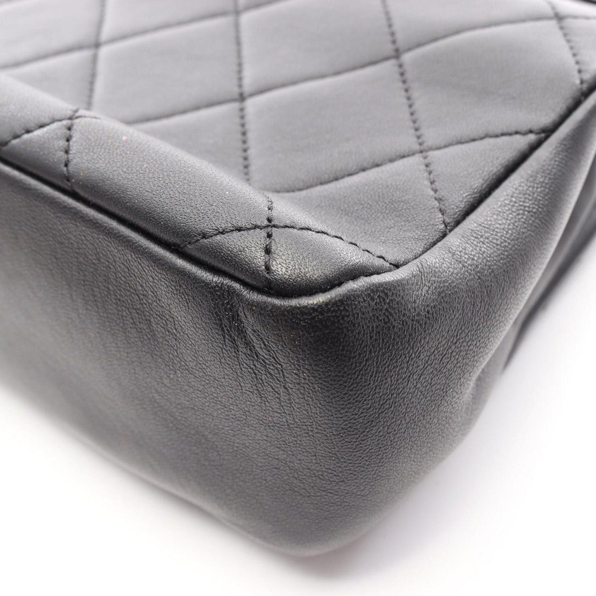 Chanel Black Leather Handbag Shoulder Bag (Pre-Owned)