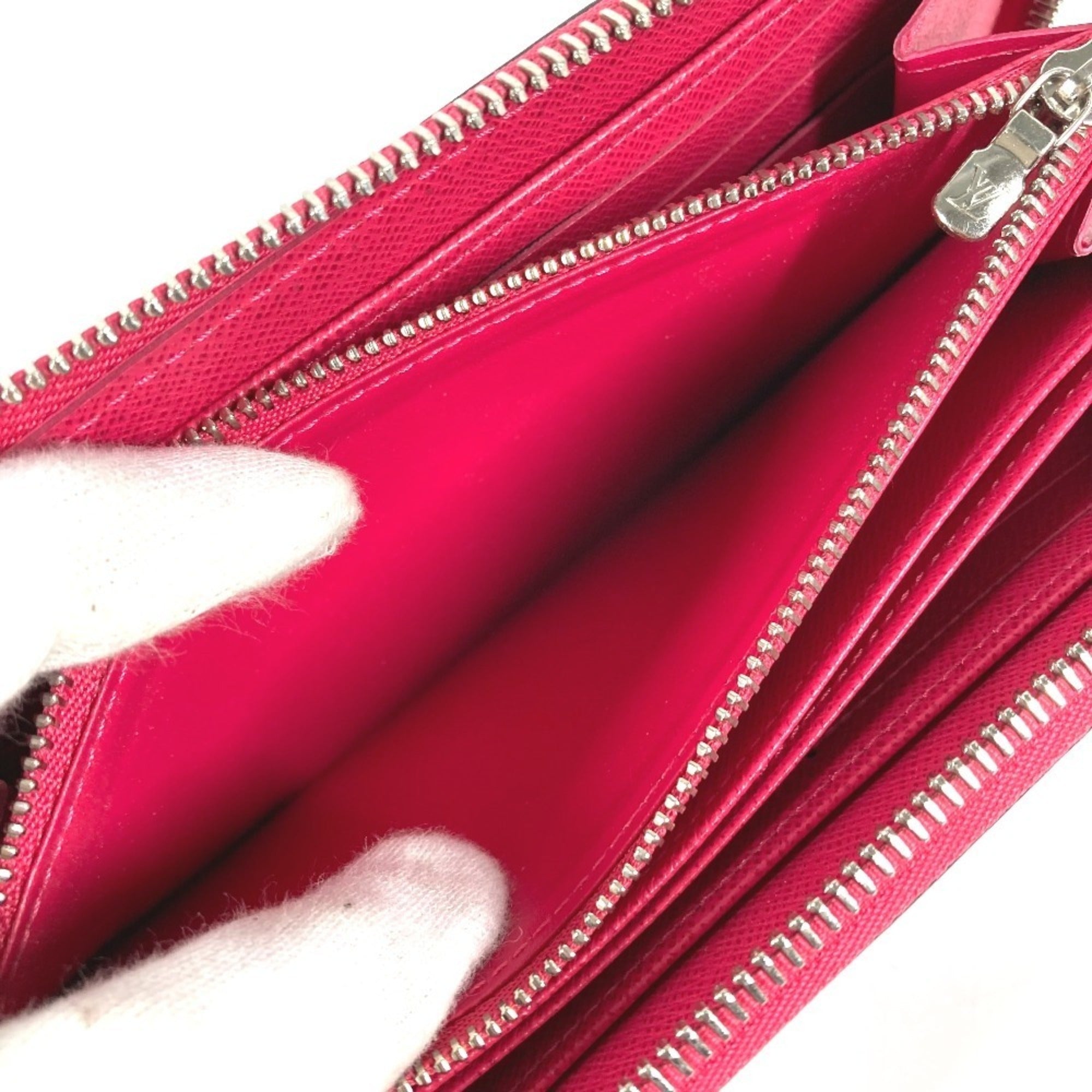 Louis Vuitton Epi Pink Epi Leather Long Wallet (Bi-Fold) (Pre-Owned)
