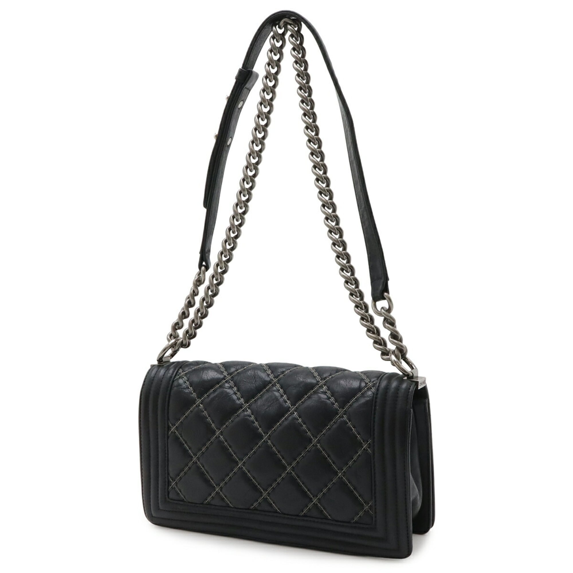 Chanel Black Leather Shoulder Bag (Pre-Owned)
