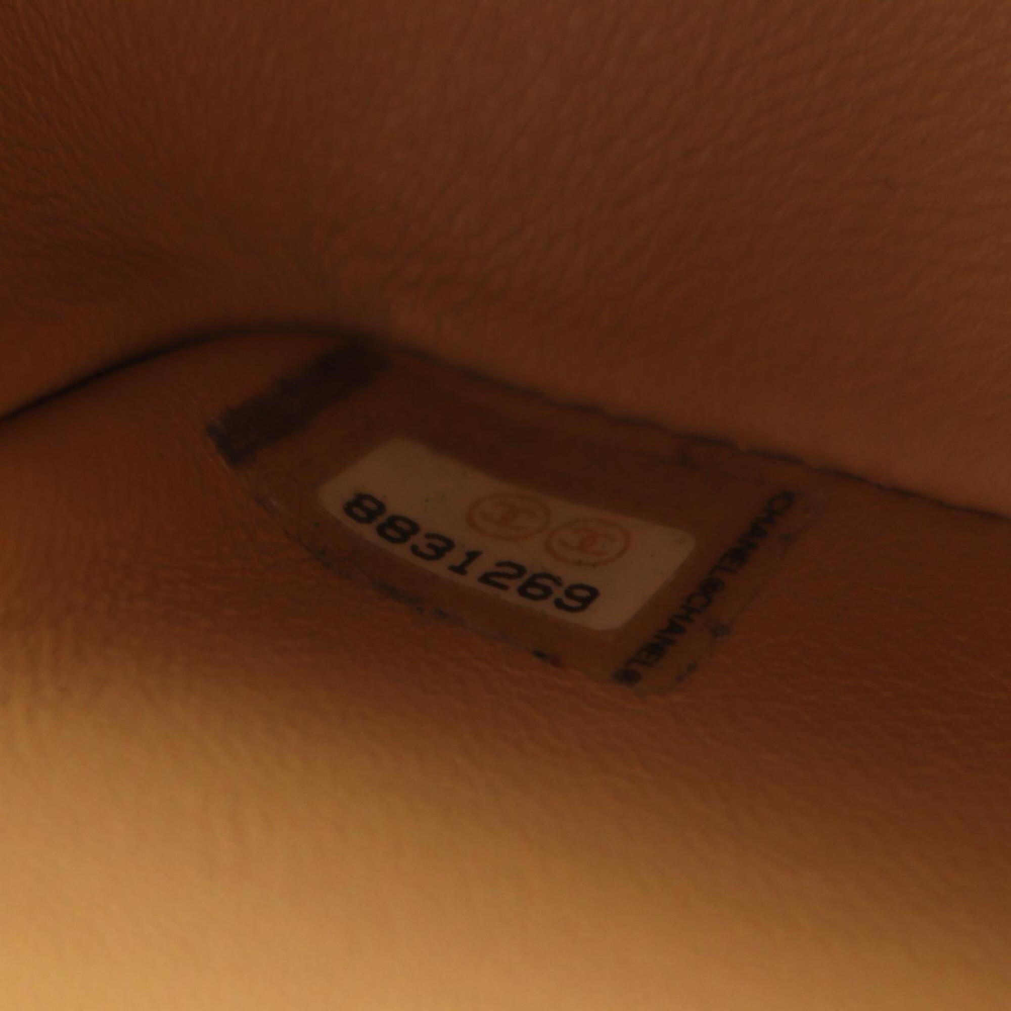 Chanel Beige Grained Calfskin Handbag Shoulder Bag (Pre-Owned)