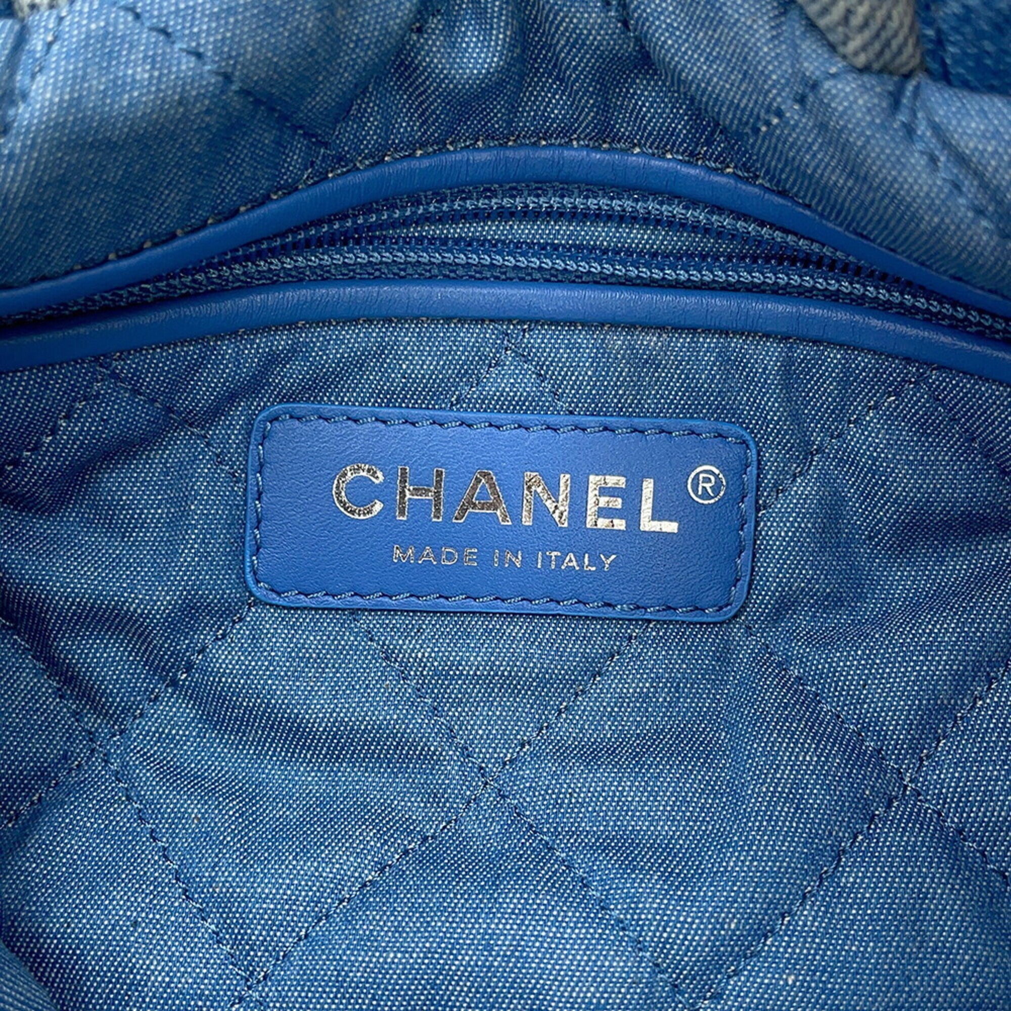 Chanel Blue Denim Handbag (Pre-Owned)