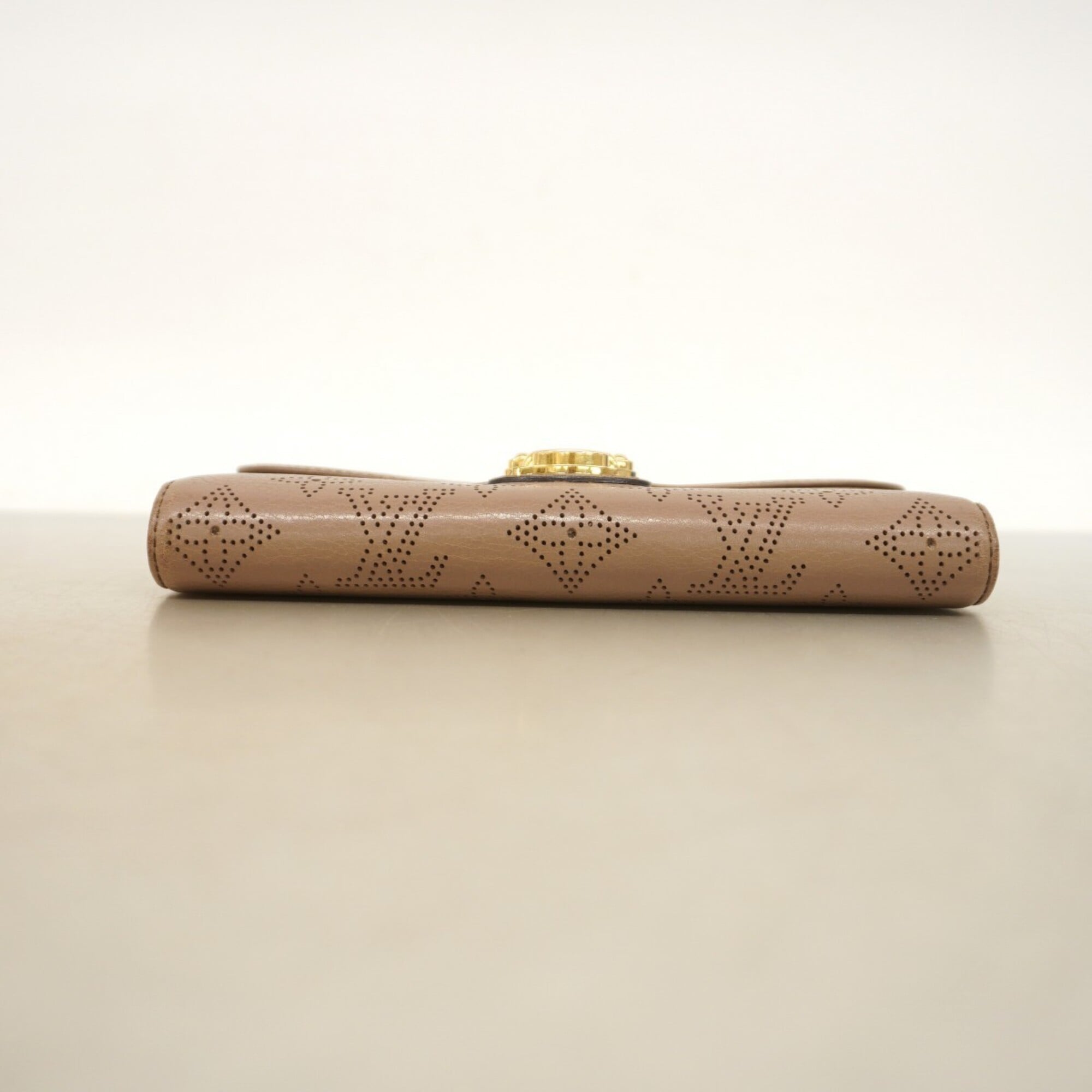Louis Vuitton Beige Long Wallet (Tri-Fold) (Pre-Owned)