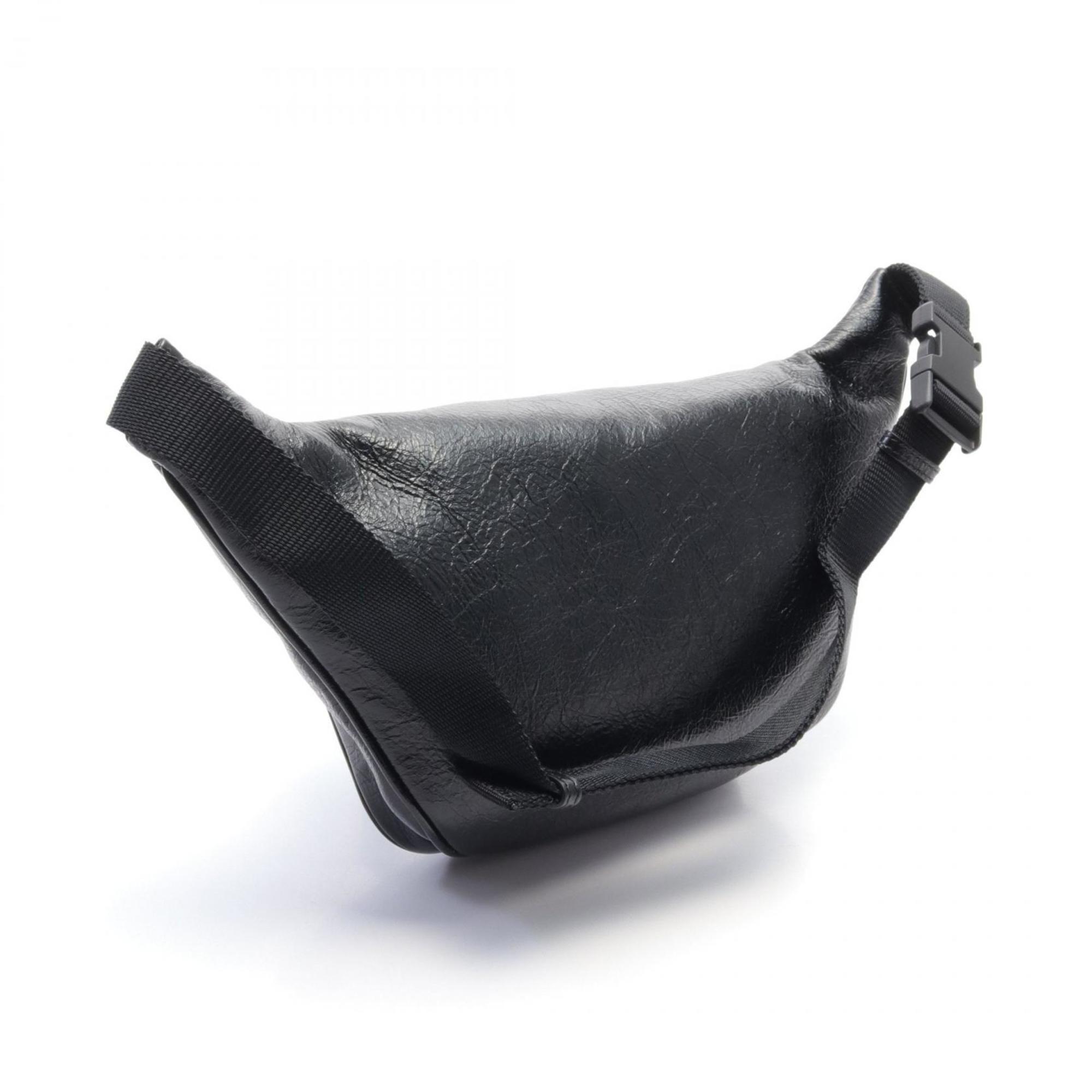 Balenciaga Black Leather Fanny Pack (Pre-Owned)