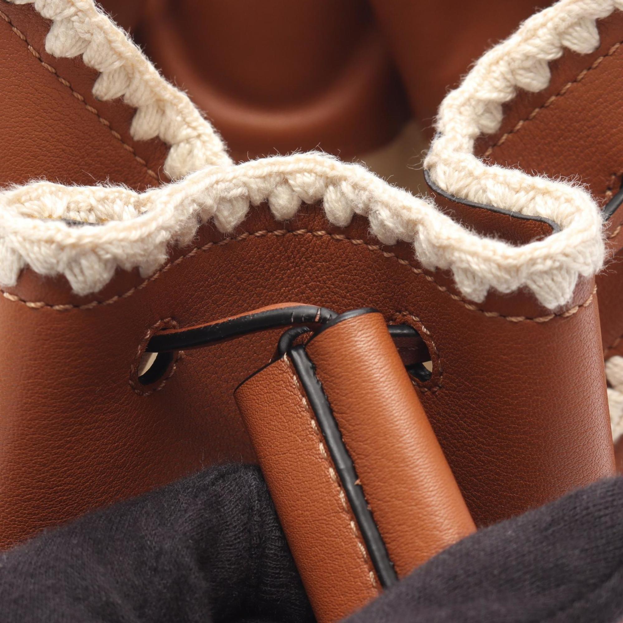 Loewe Brown White Leather Handbag (Pre-Owned)