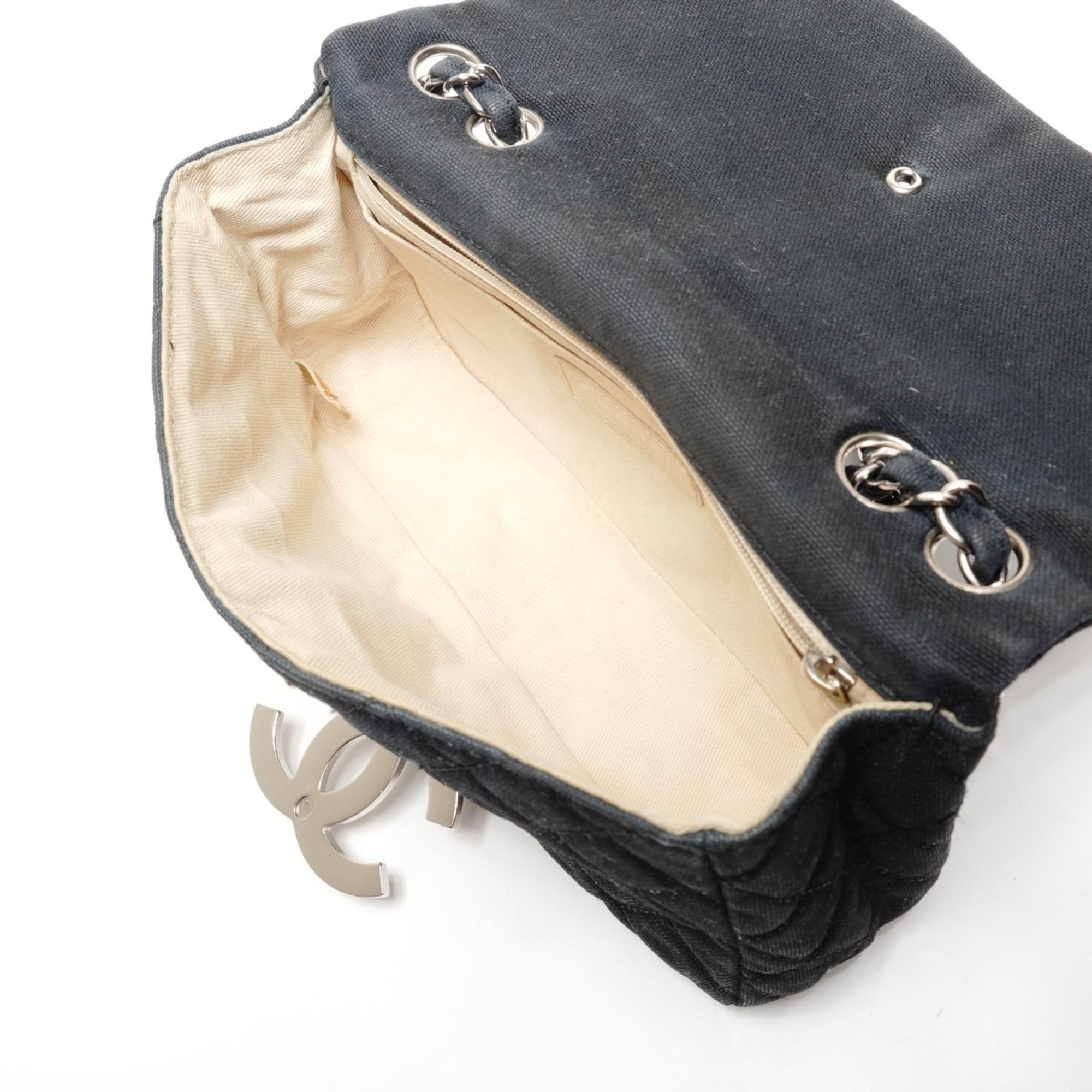 Chanel Matelasse Black Canvas Shoulder Bag (Pre-Owned)