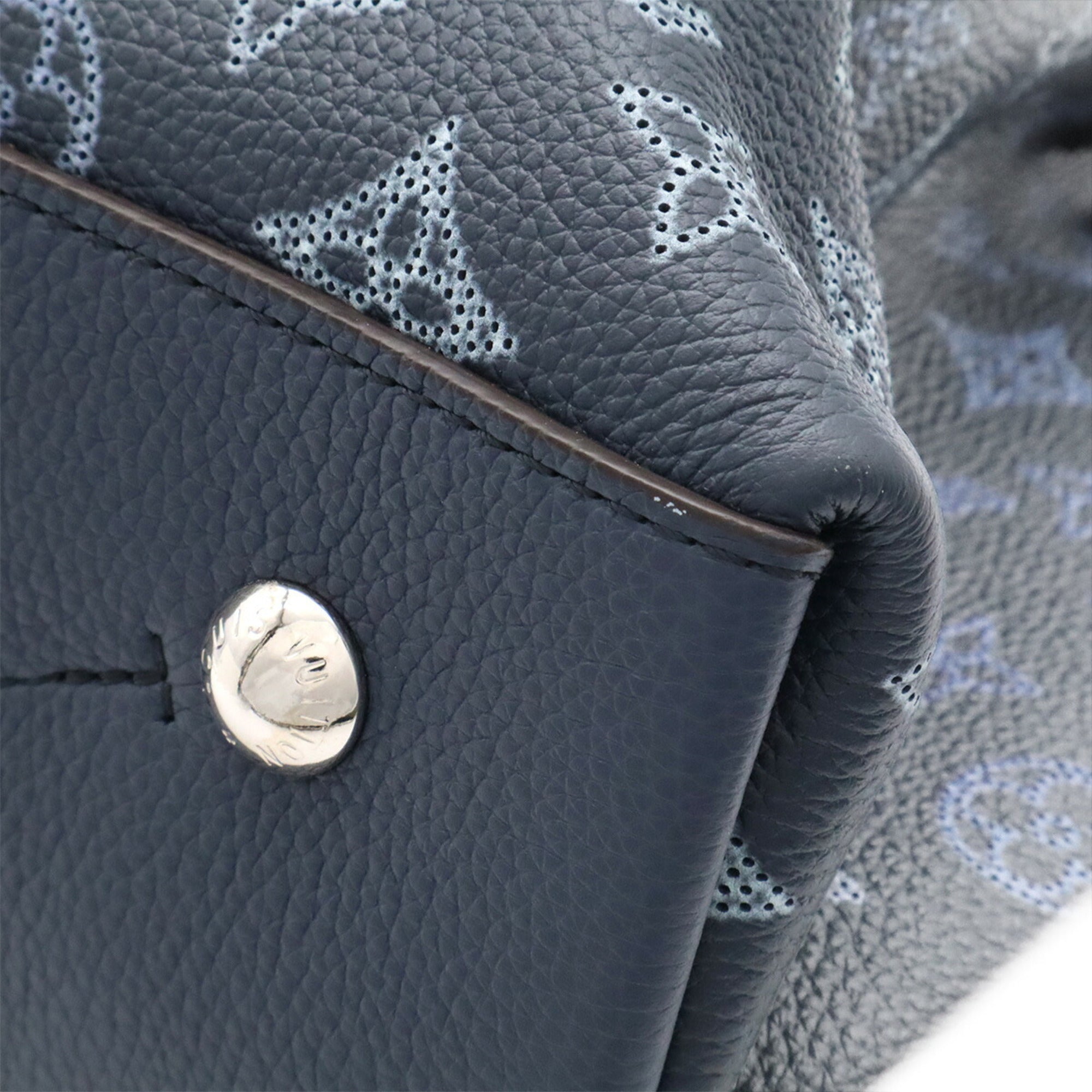 Louis Vuitton Blue Navy Mahina Leather Leather Shoulder Bag Tote Bag (Pre-Owned)