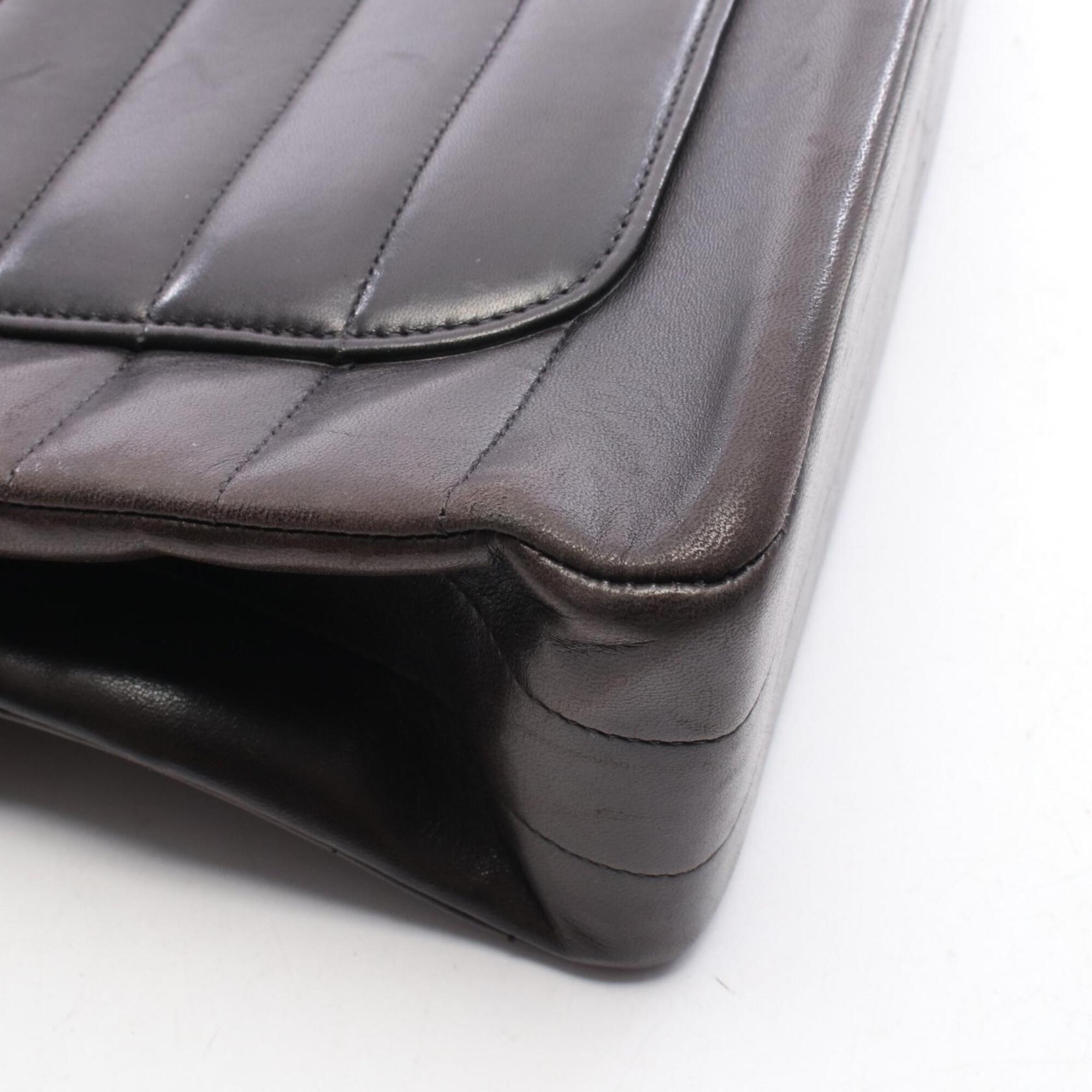 Chanel Black Leather Handbag Shoulder Bag (Pre-Owned)