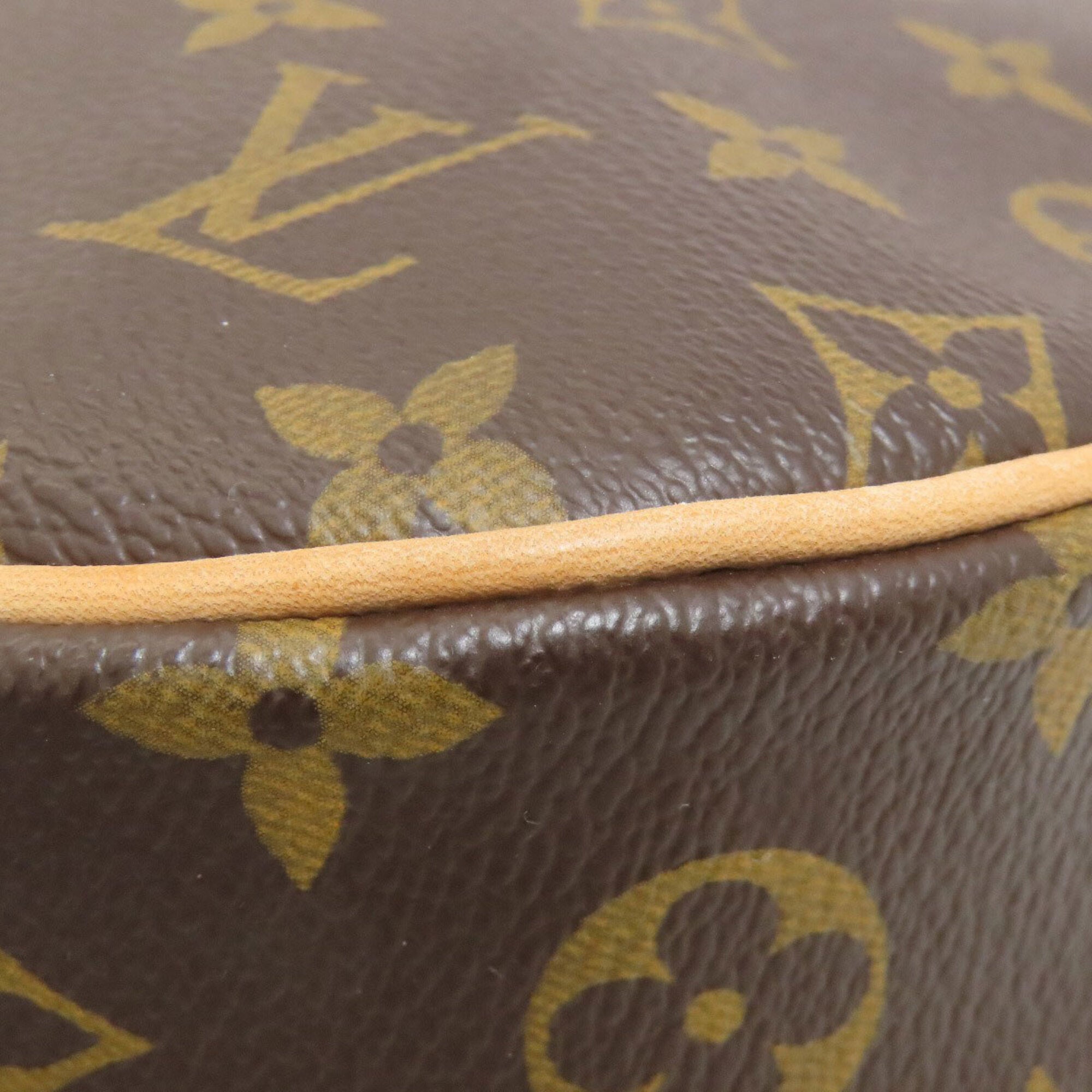 Louis Vuitton Monogram Monogram Shoulder Bag (Pre-Owned)