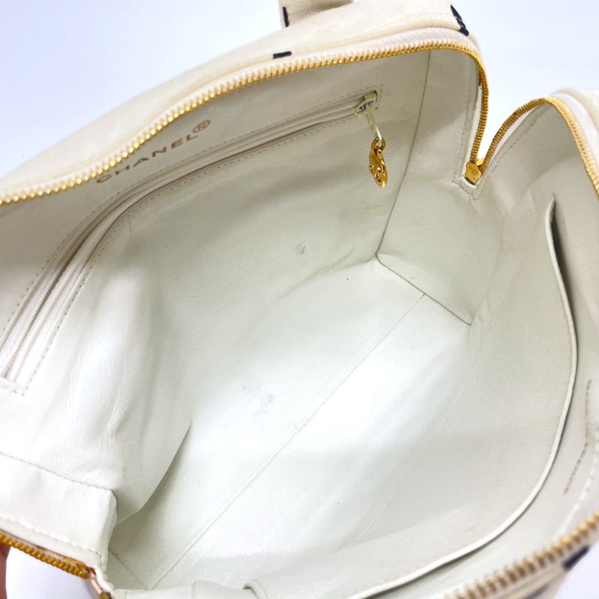 Chanel White Cotton Handbag (Pre-Owned)