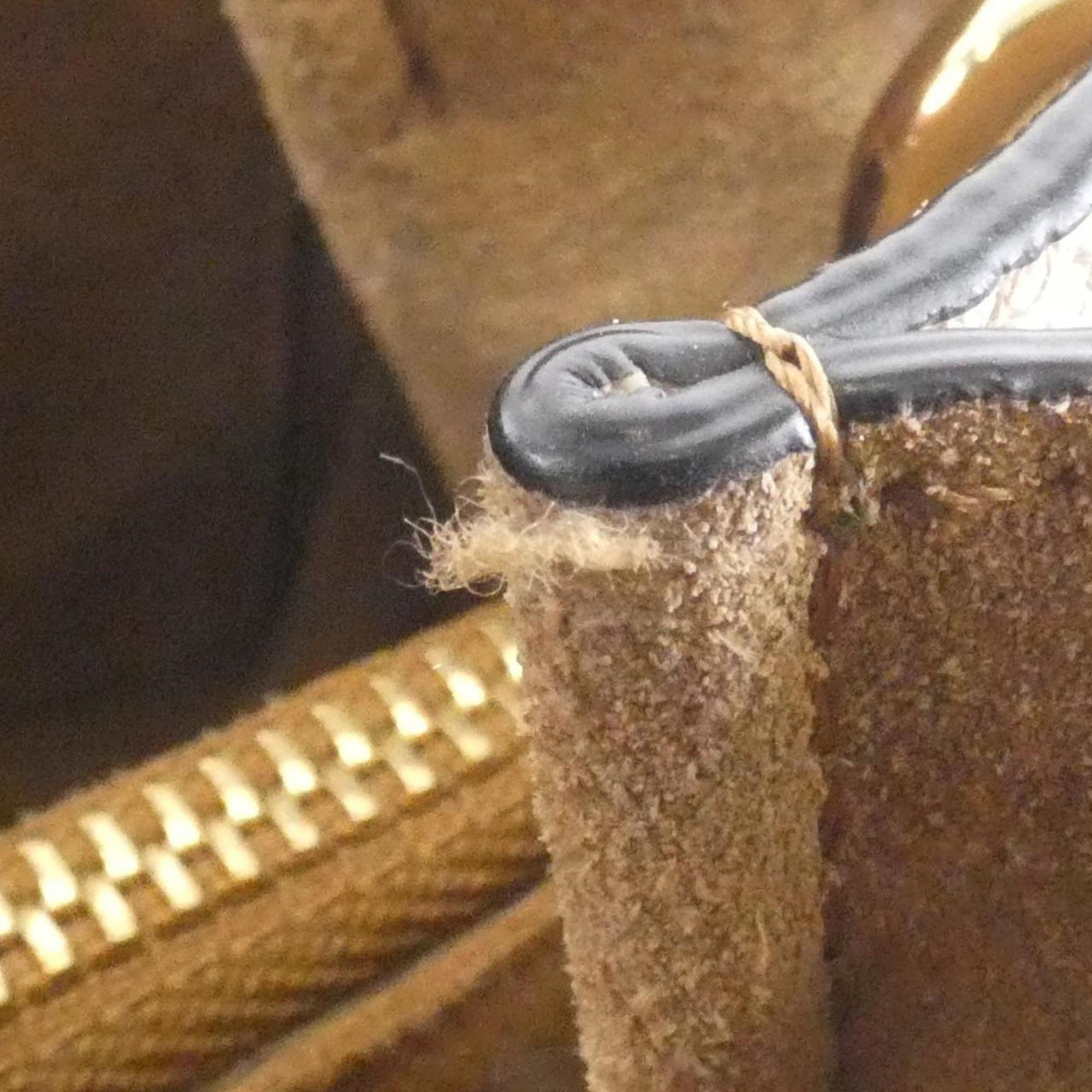 Loewe Light Beige Leather Handbag (Pre-Owned)