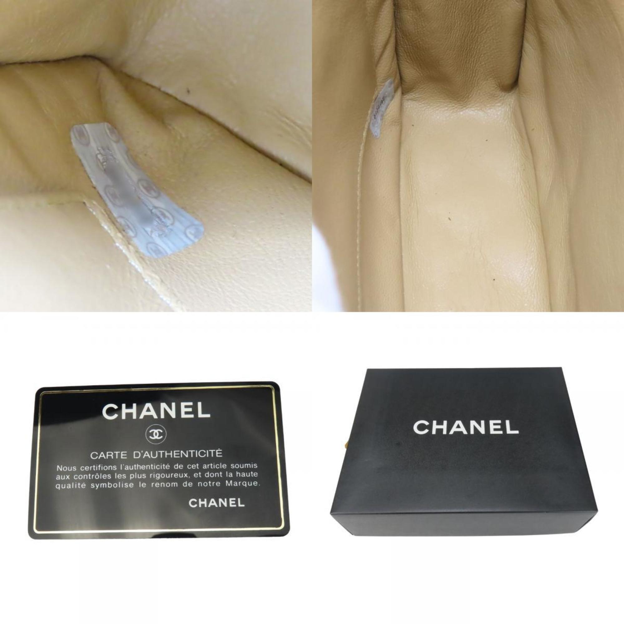 Chanel Beige Grained Calfskin Shoulder Bag (Pre-Owned)