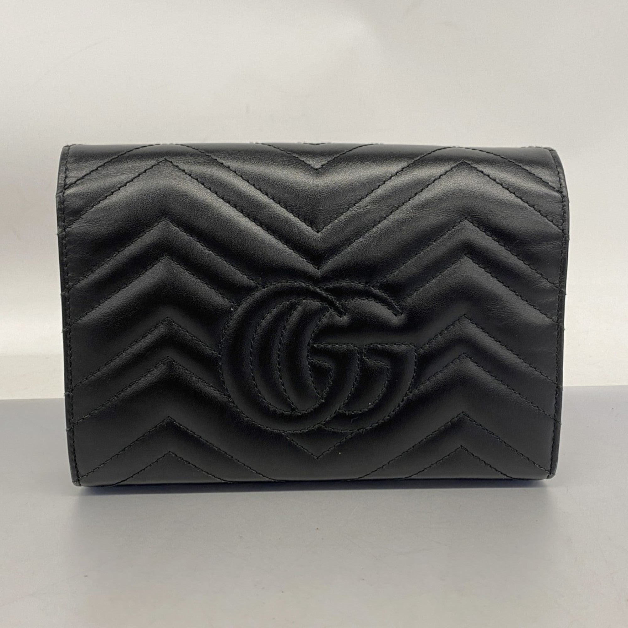 Gucci Black Leather Chain/Shoulder Wallet (Pre-Owned)