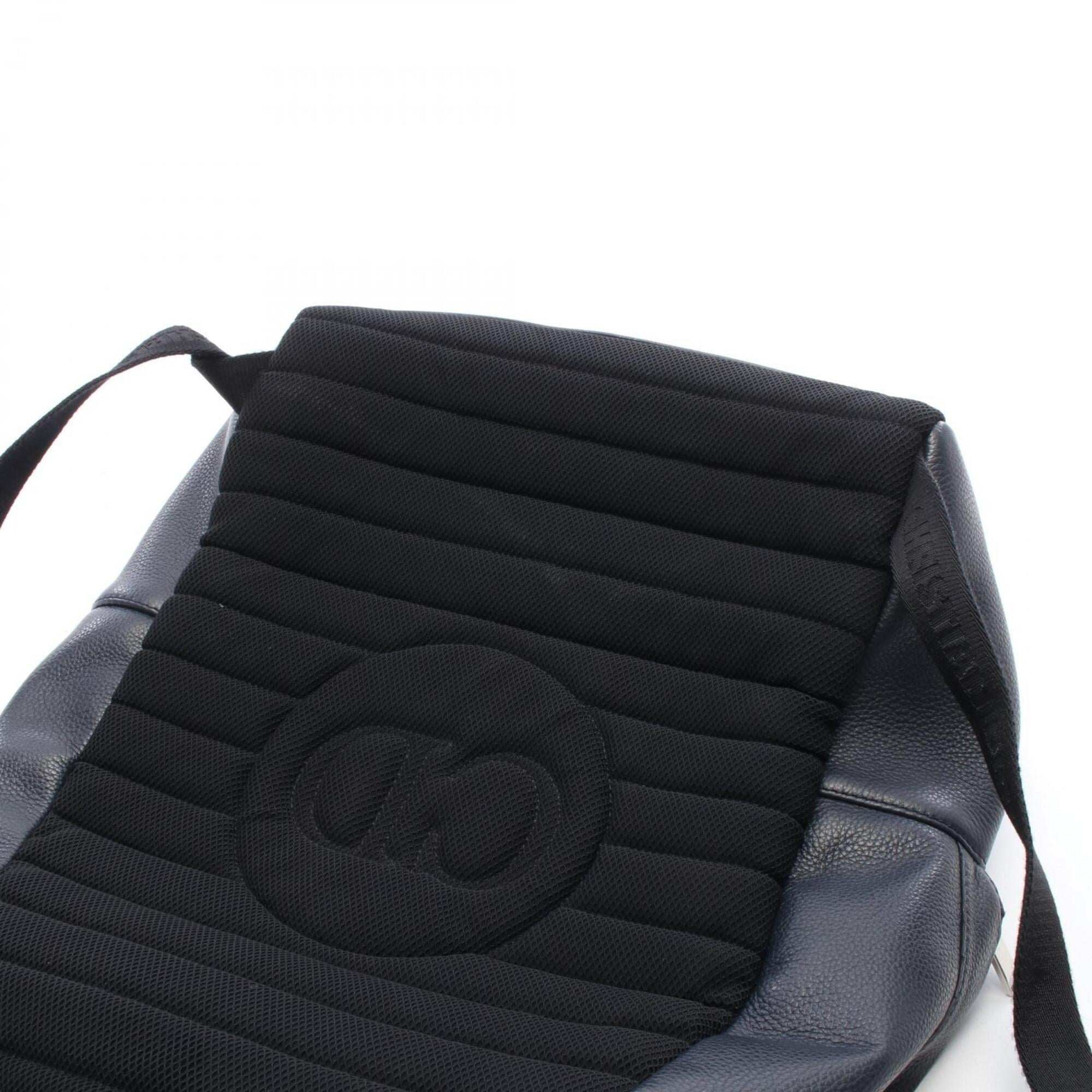 Christian Dior Navy Leather Backpack (Pre-Owned)