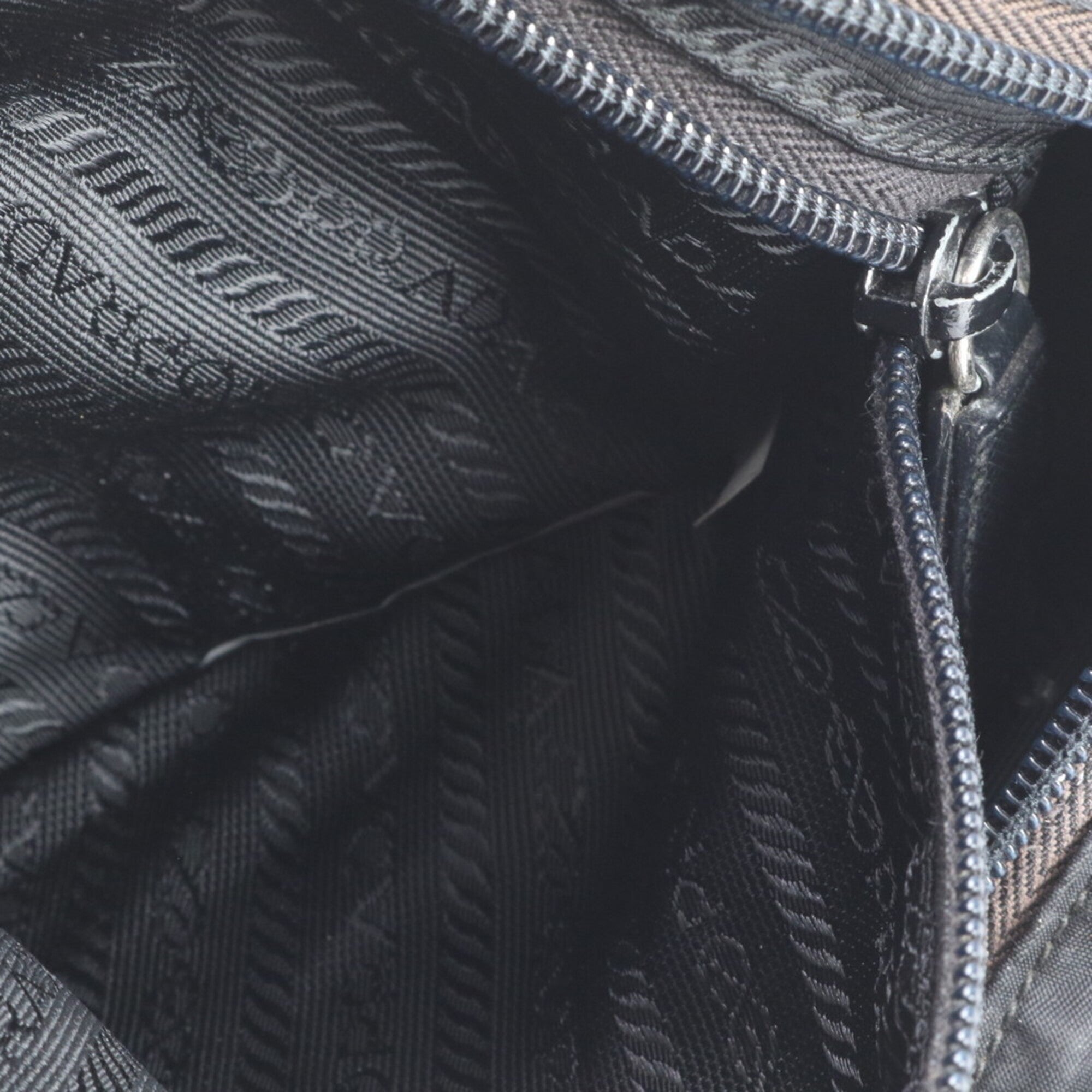Prada Black Nylon Shoulder Bag (Pre-Owned)