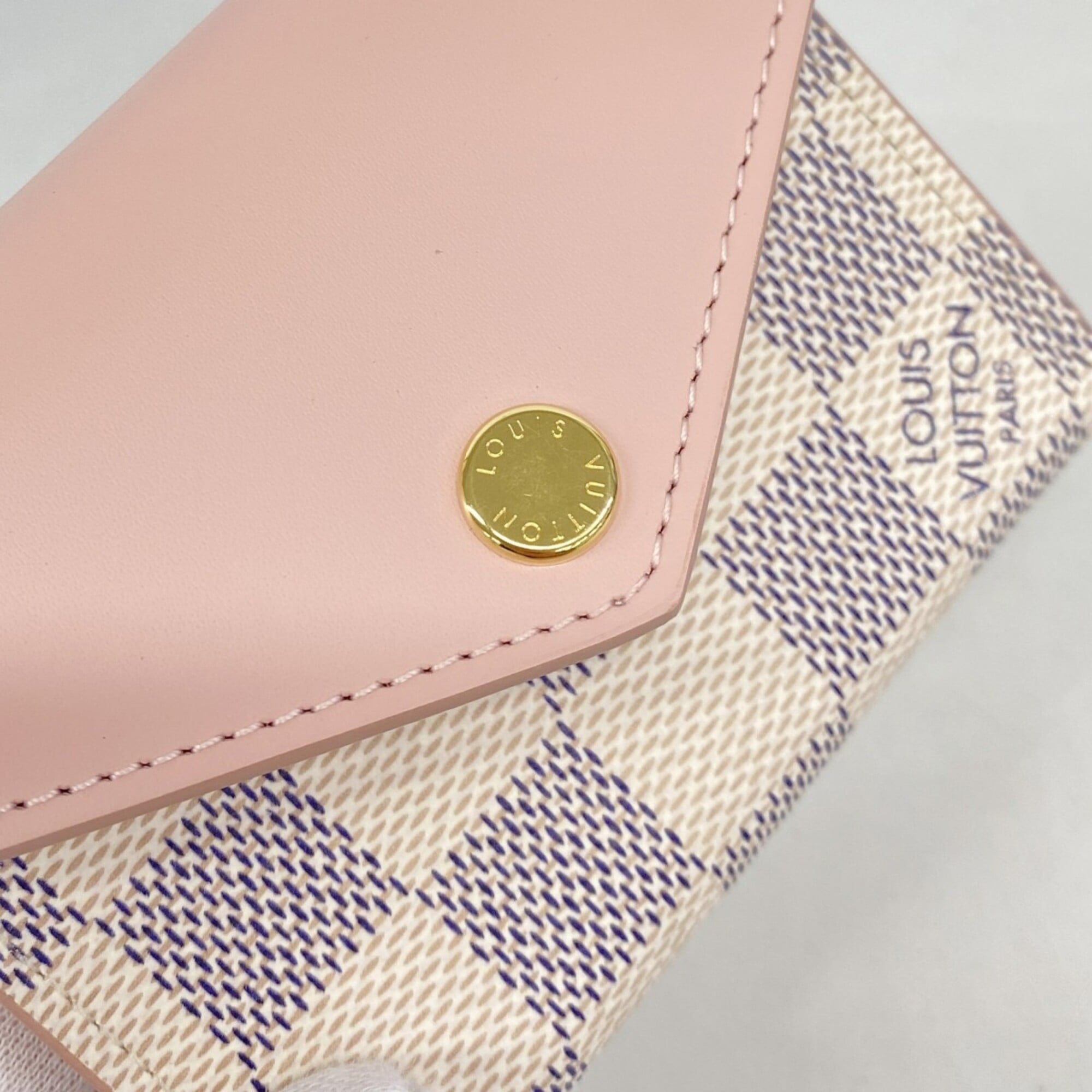 Louis Vuitton Pink Wallet (Tri-Fold) (Pre-Owned)