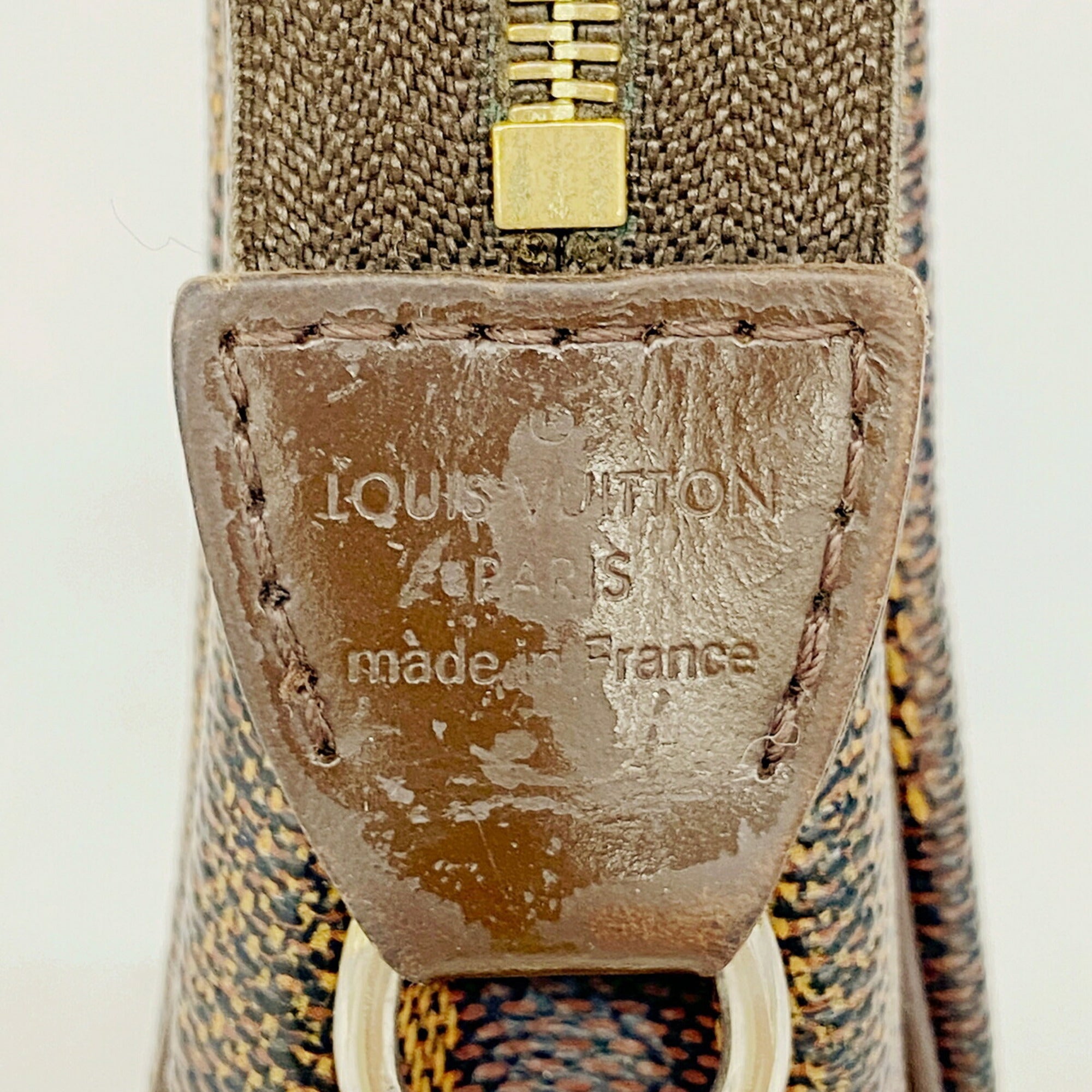Louis Vuitton Ebene Handbag (Pre-Owned)
