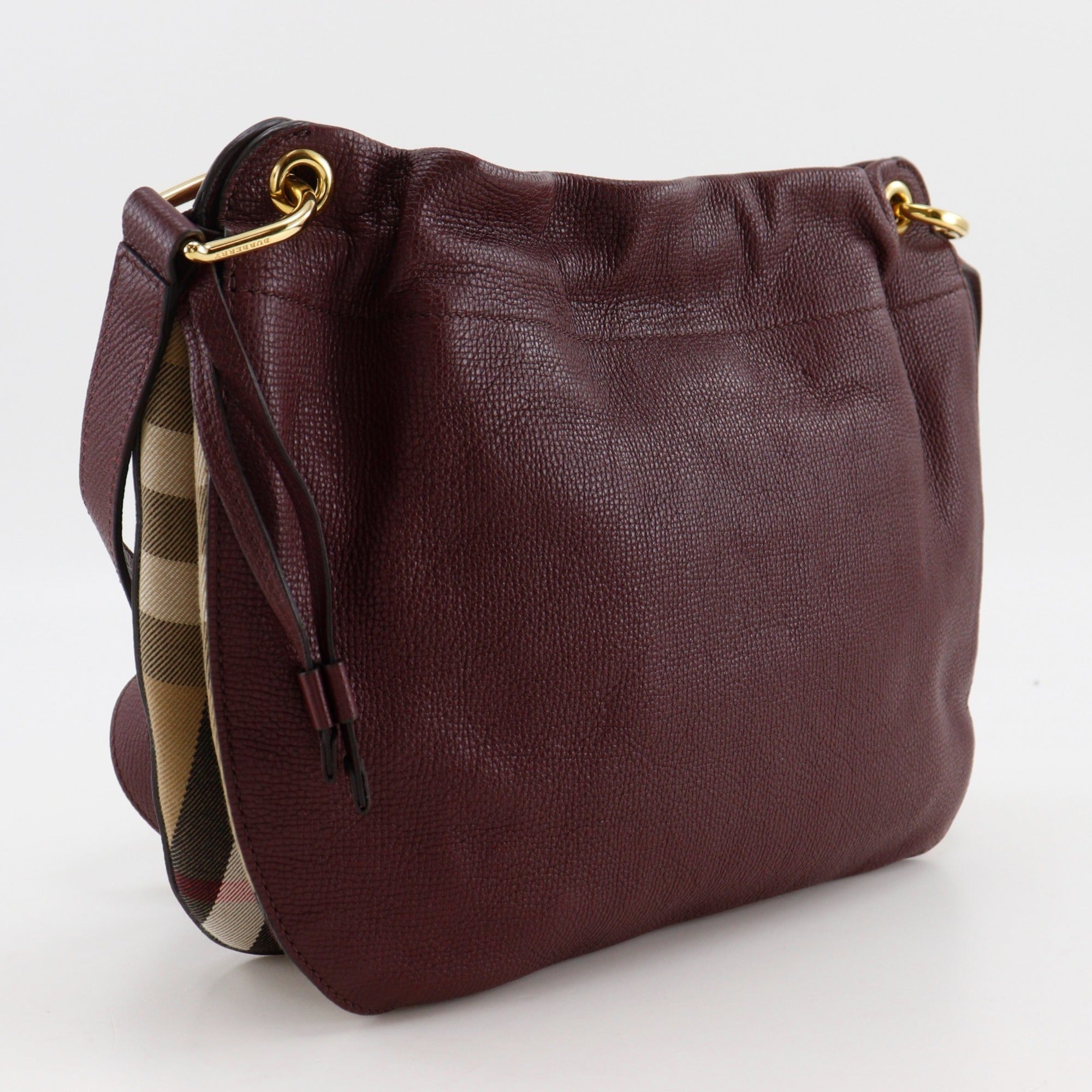 Burberry Bordeaux Red Color Leather Shoulder Bag (Pre-Owned)