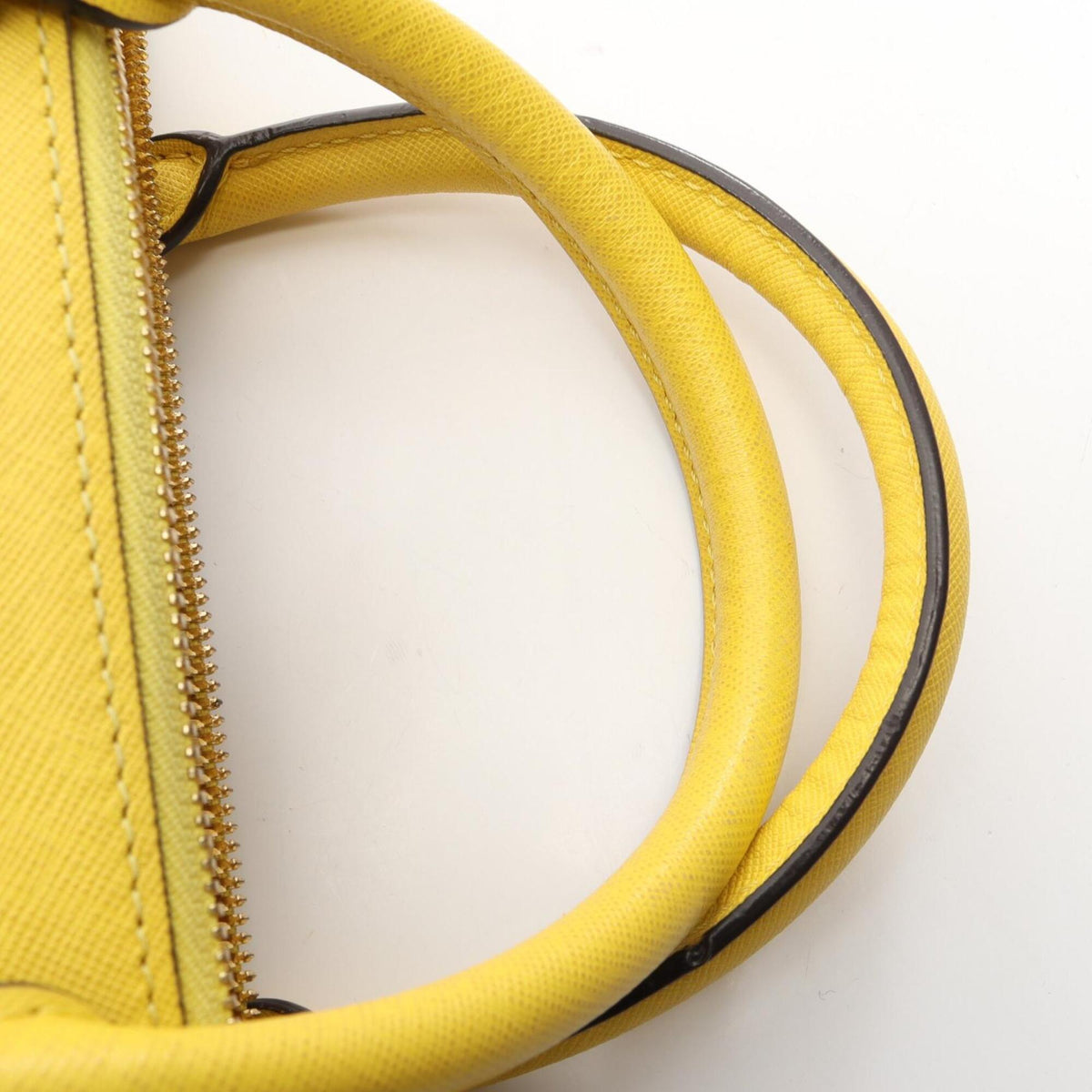 Mcm Yellow Leather Handbag (Pre-Owned)