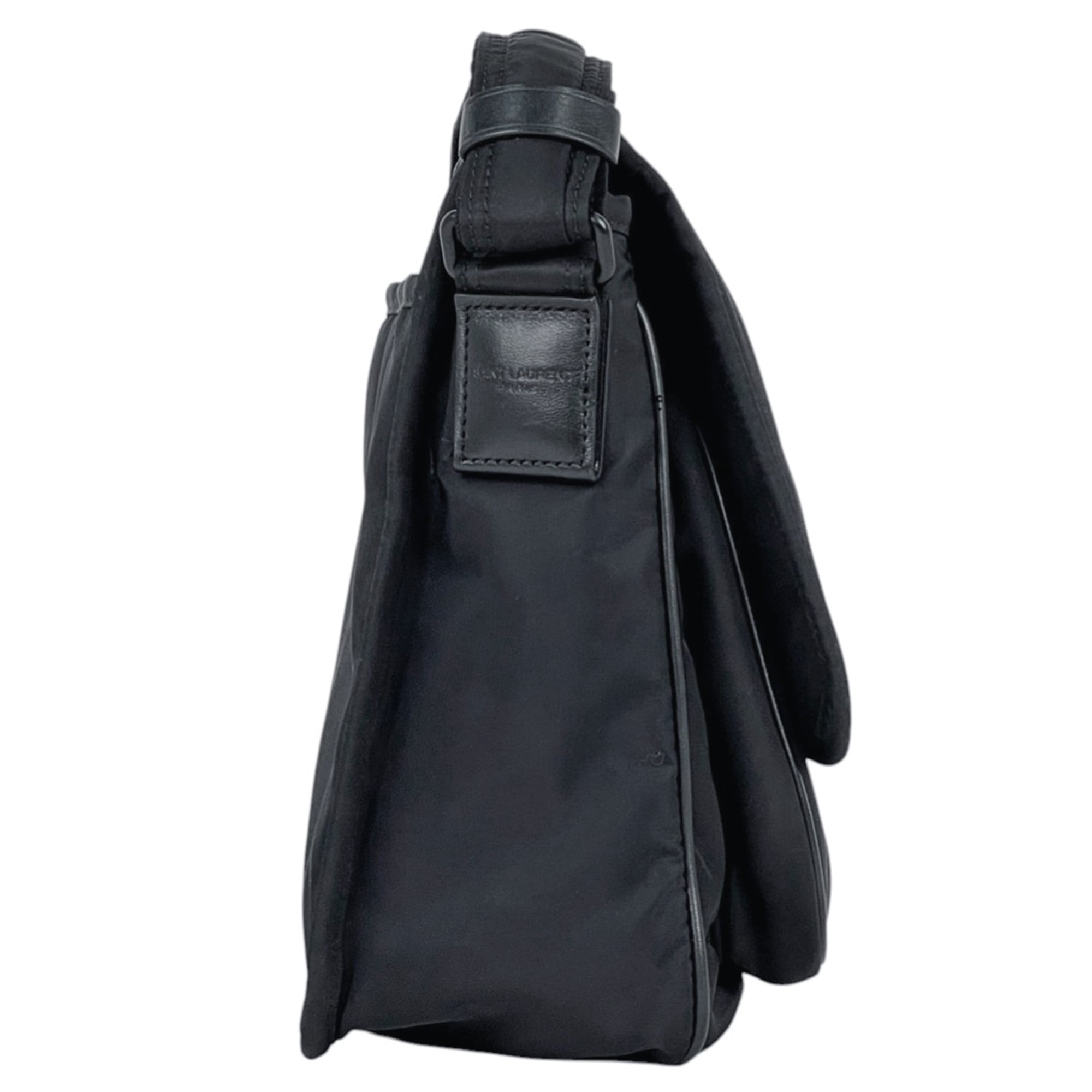 Yves Saint Laurent Black Nylon Messenger Bag Shoulder Bag (Pre-Owned)