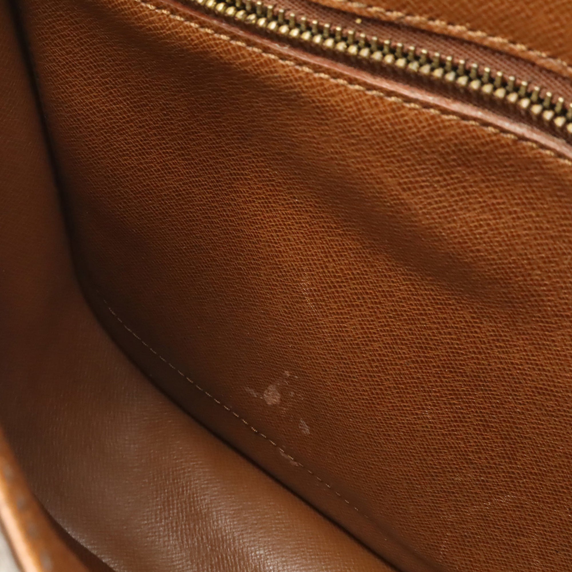Louis Vuitton Monogram Brown Monogram Shoulder Bag (Pre-Owned)