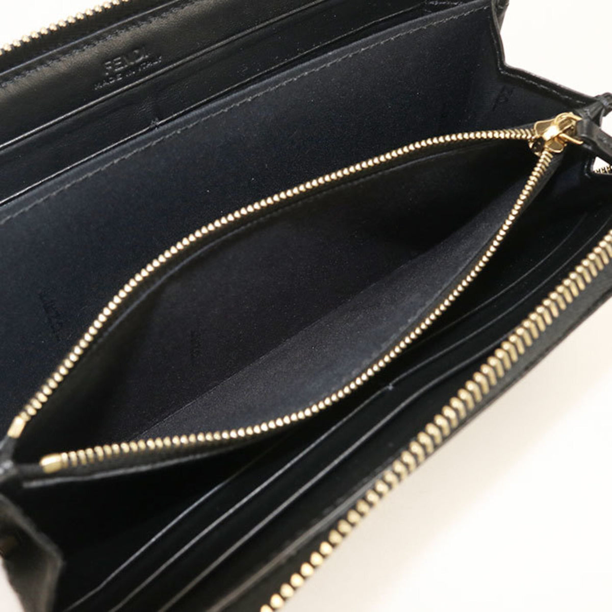 Fendi Black Leather Long Wallet (Bi-Fold) (Pre-Owned)