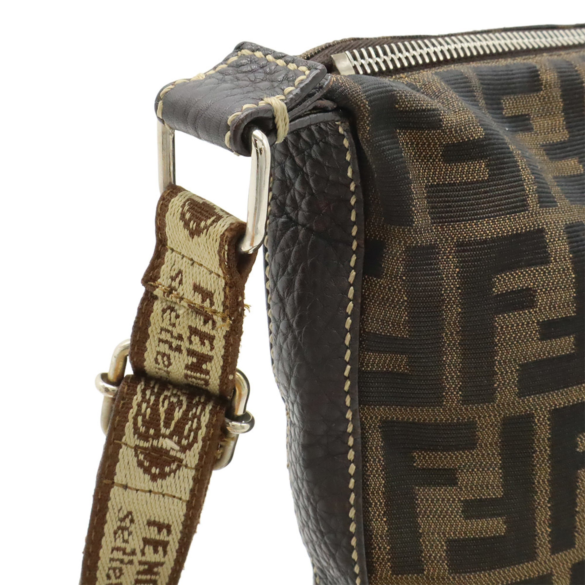 Fendi Brown Canvas Shoulder Bag (Pre-Owned)