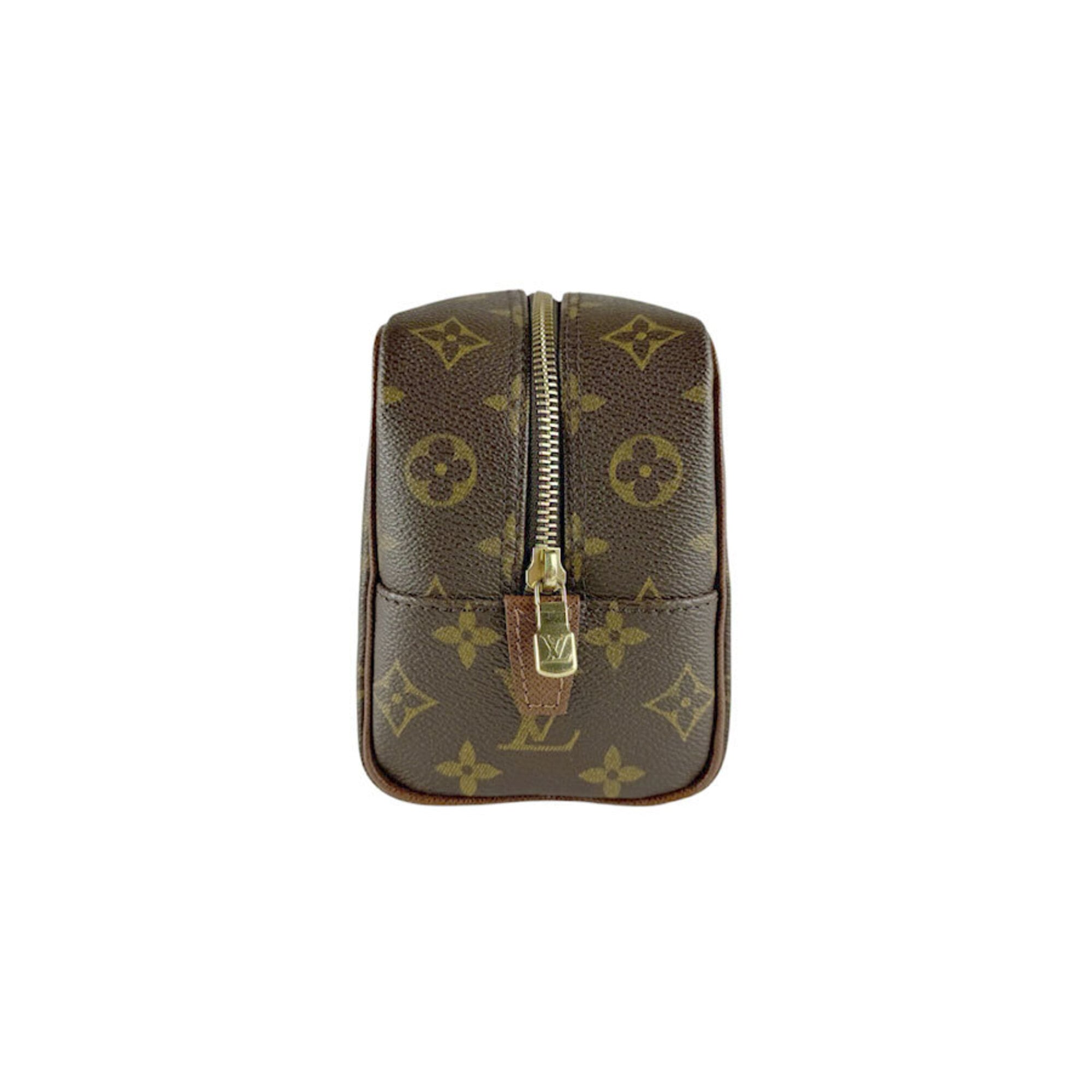 Louis Vuitton Brown Monogram Monogram Clutch Bag Pouch (Pre-Owned)