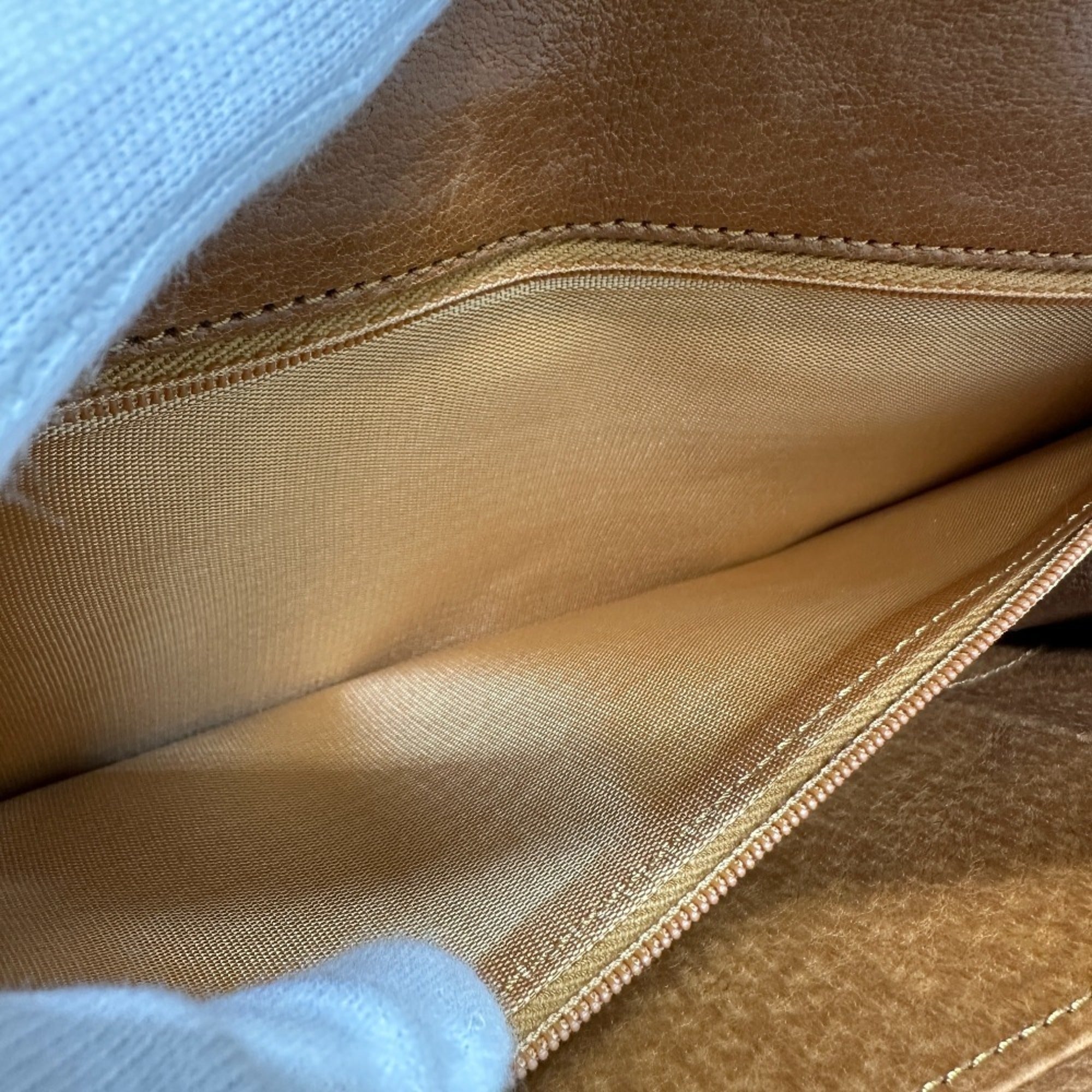 Louis Vuitton Brown Monogram Clutch Bag Pochette (Pre-Owned)