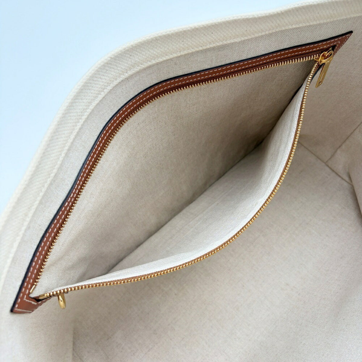 Celine Canvas Leather Tote Bag (Pre-Owned)