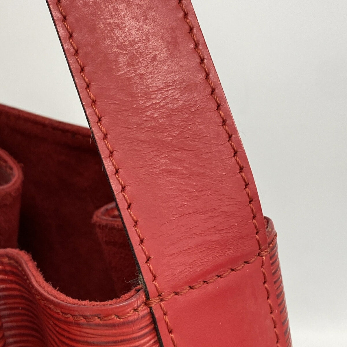 Louis Vuitton Castilian Red Shoulder Bag (Pre-Owned)
