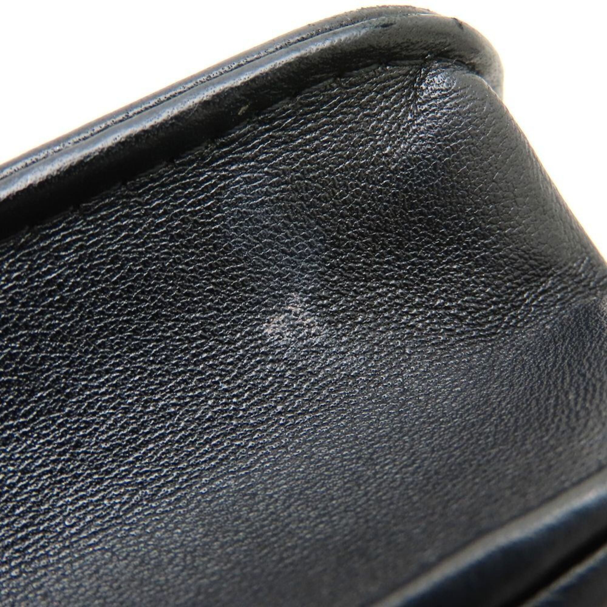 Chanel Black Leather Shoulder Bag (Pre-Owned)