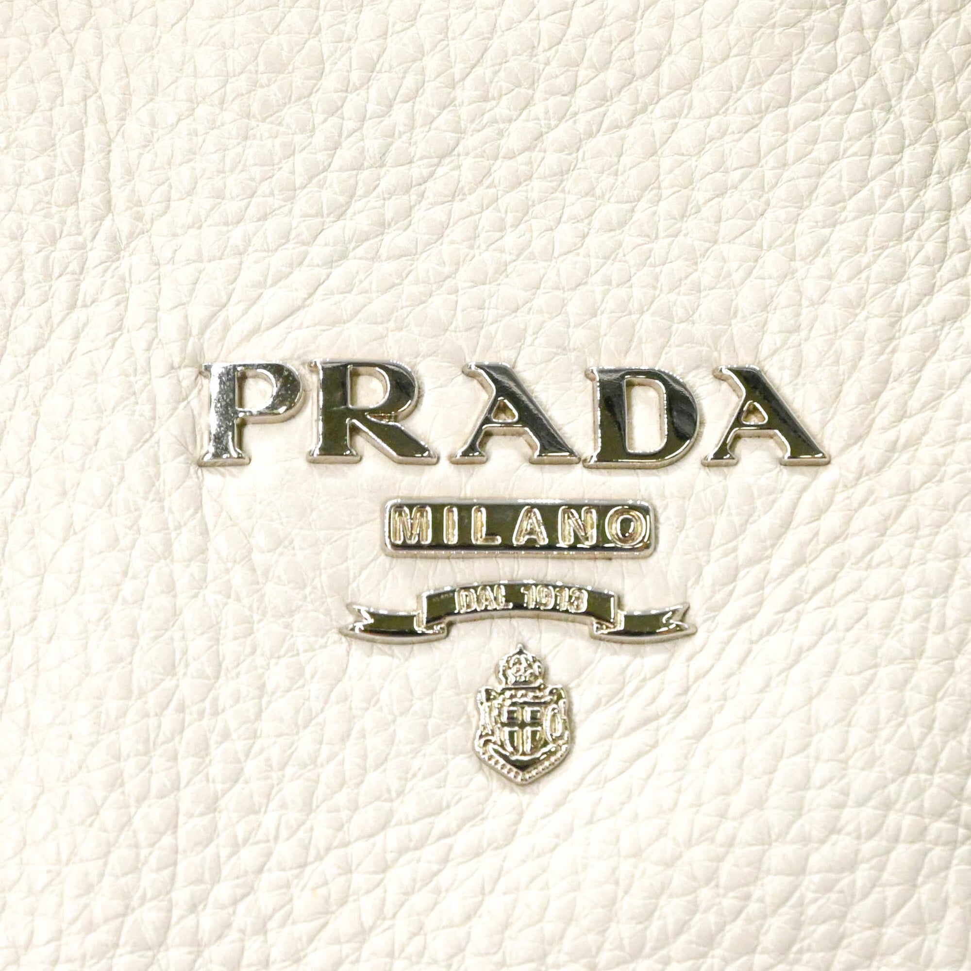 Prada White Leather Shoulder Bag Tote Bag (Pre-Owned)