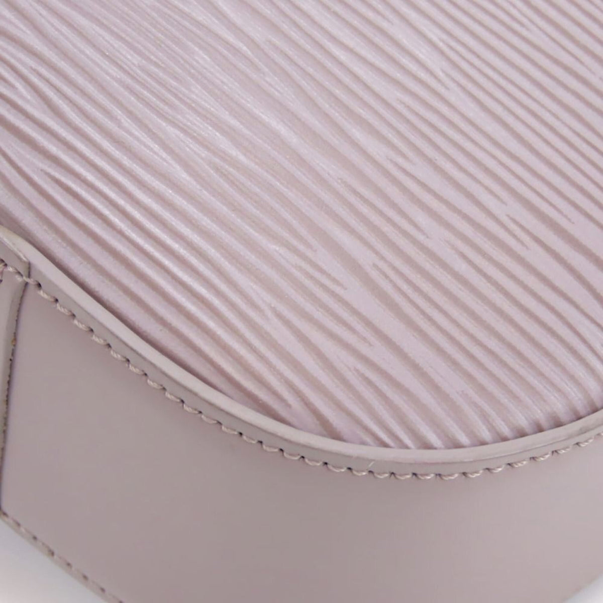 Louis Vuitton Light Purple Epi Leather Shoulder Bag (Pre-Owned)