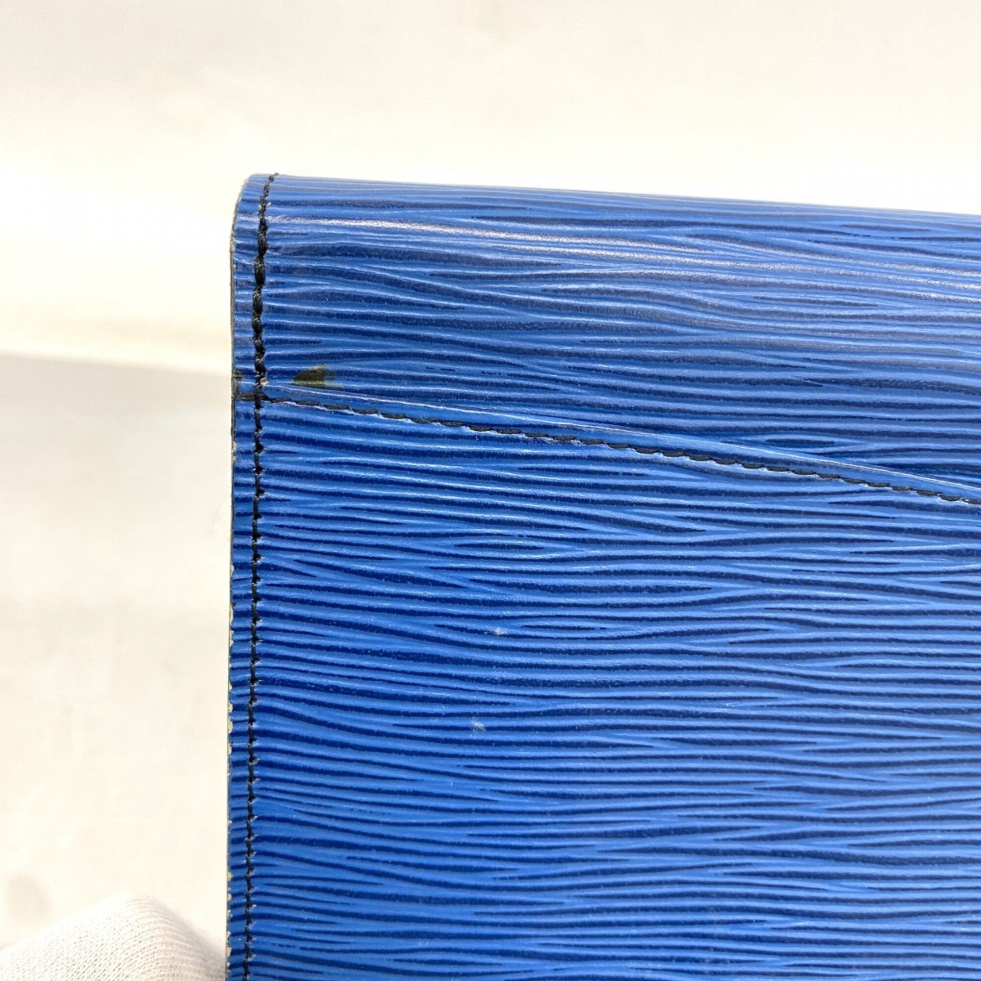 Louis Vuitton Toledo Blue Clutch Bag (Pre-Owned)