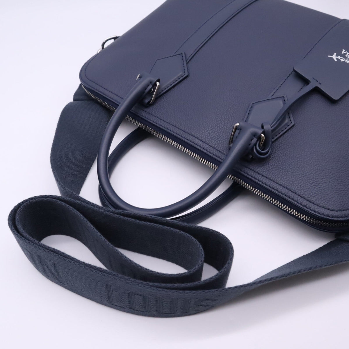 Louis Vuitton Navy Briefcase Handbag (Pre-Owned)