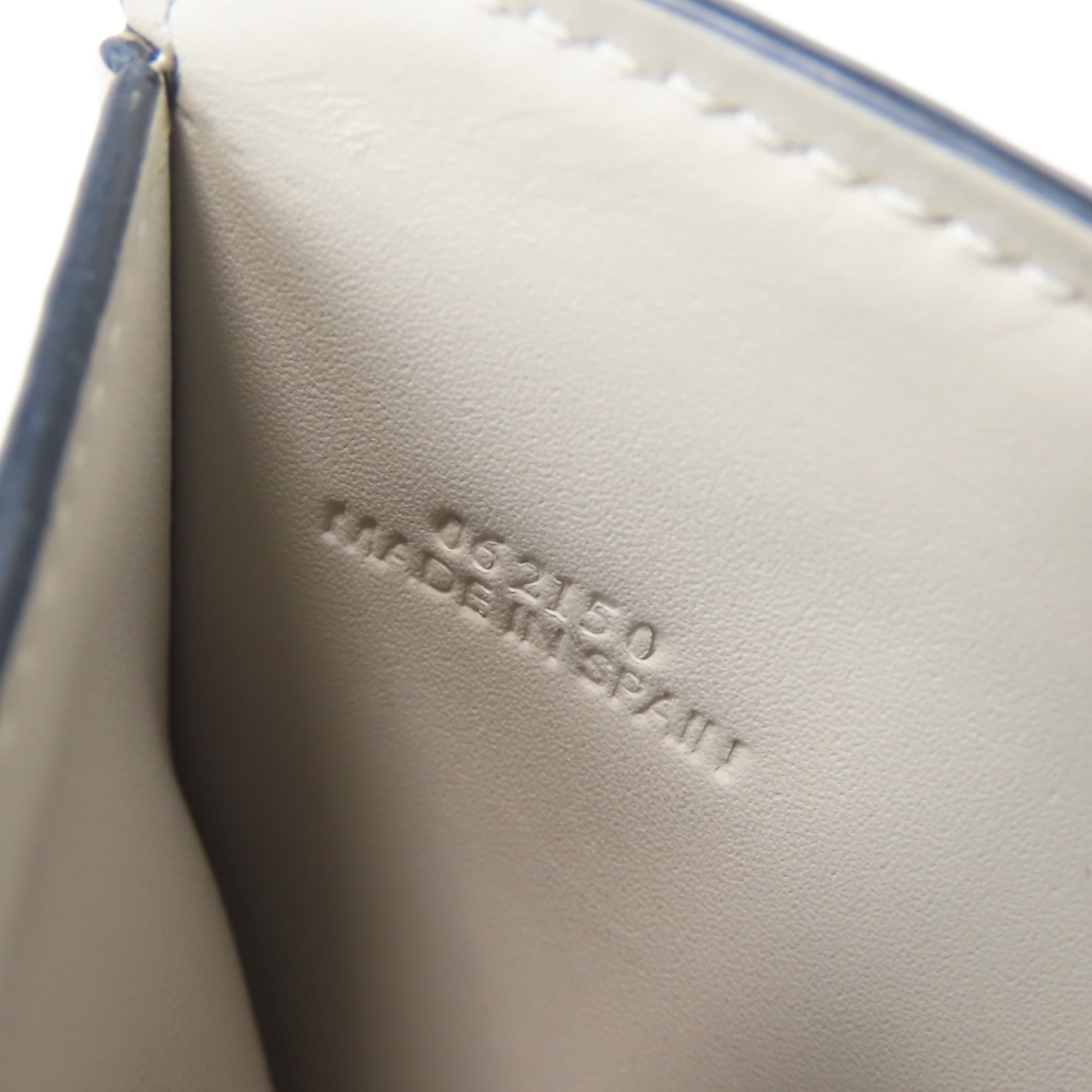 Loewe Grayish Leather Wallet (Bi-Fold) (Pre-Owned)