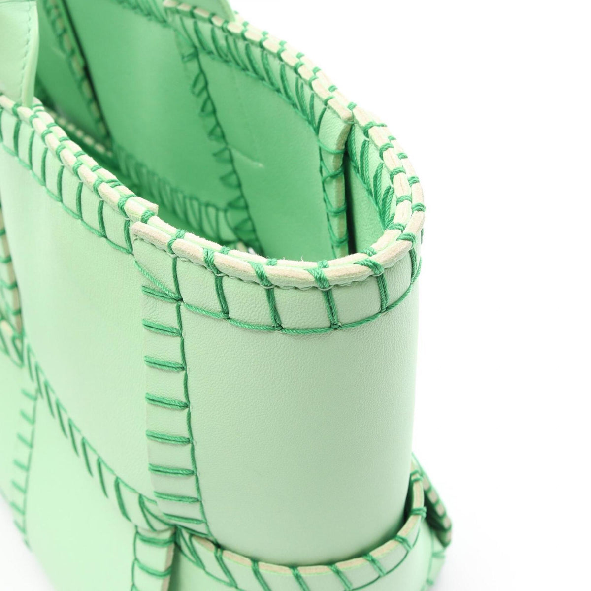 Bottega Veneta Green Leather Handbag Pouch (Pre-Owned)