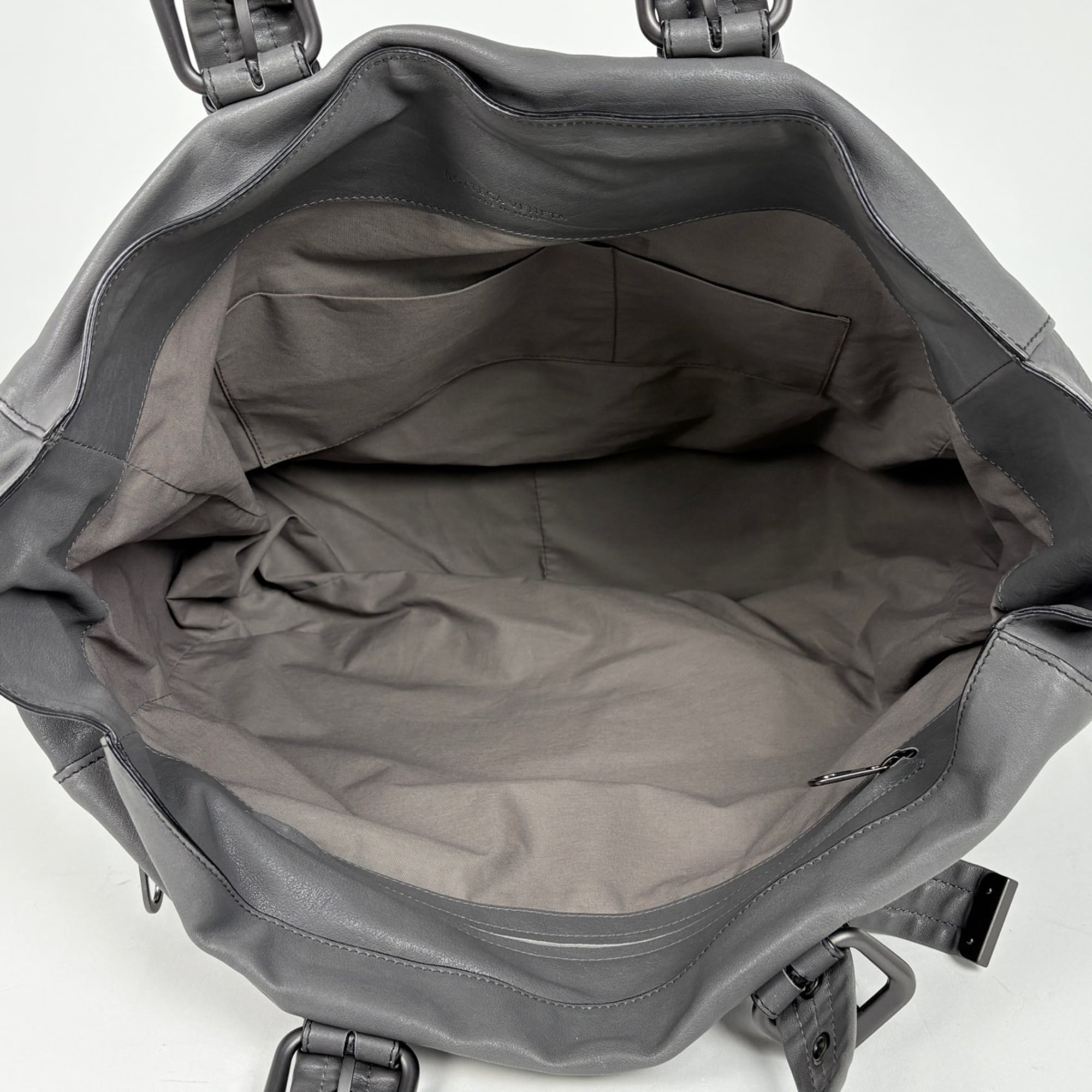 Bottega Veneta Gray Leather Tote Bag (Pre-Owned)