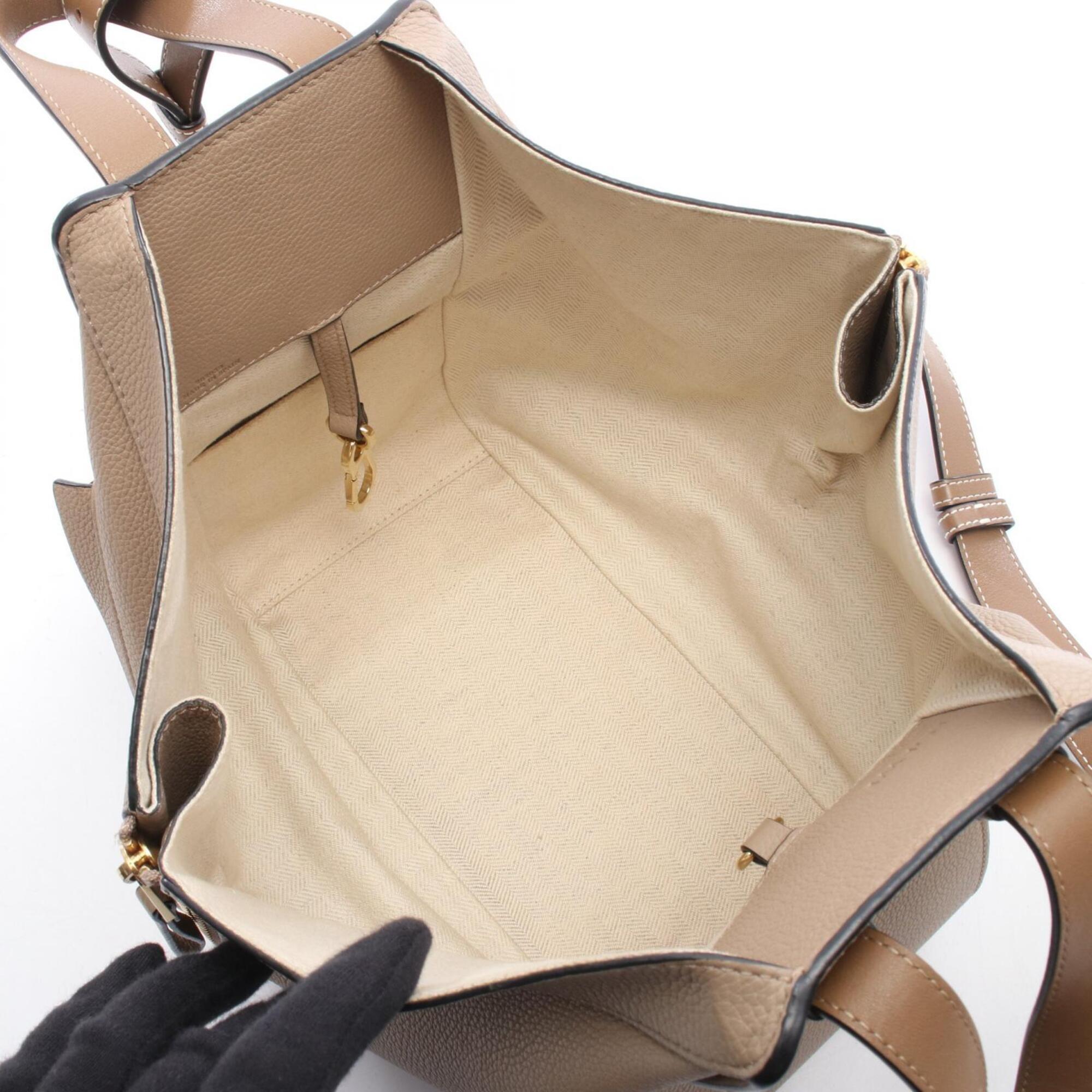 Loewe Beige Leather Handbag (Pre-Owned)