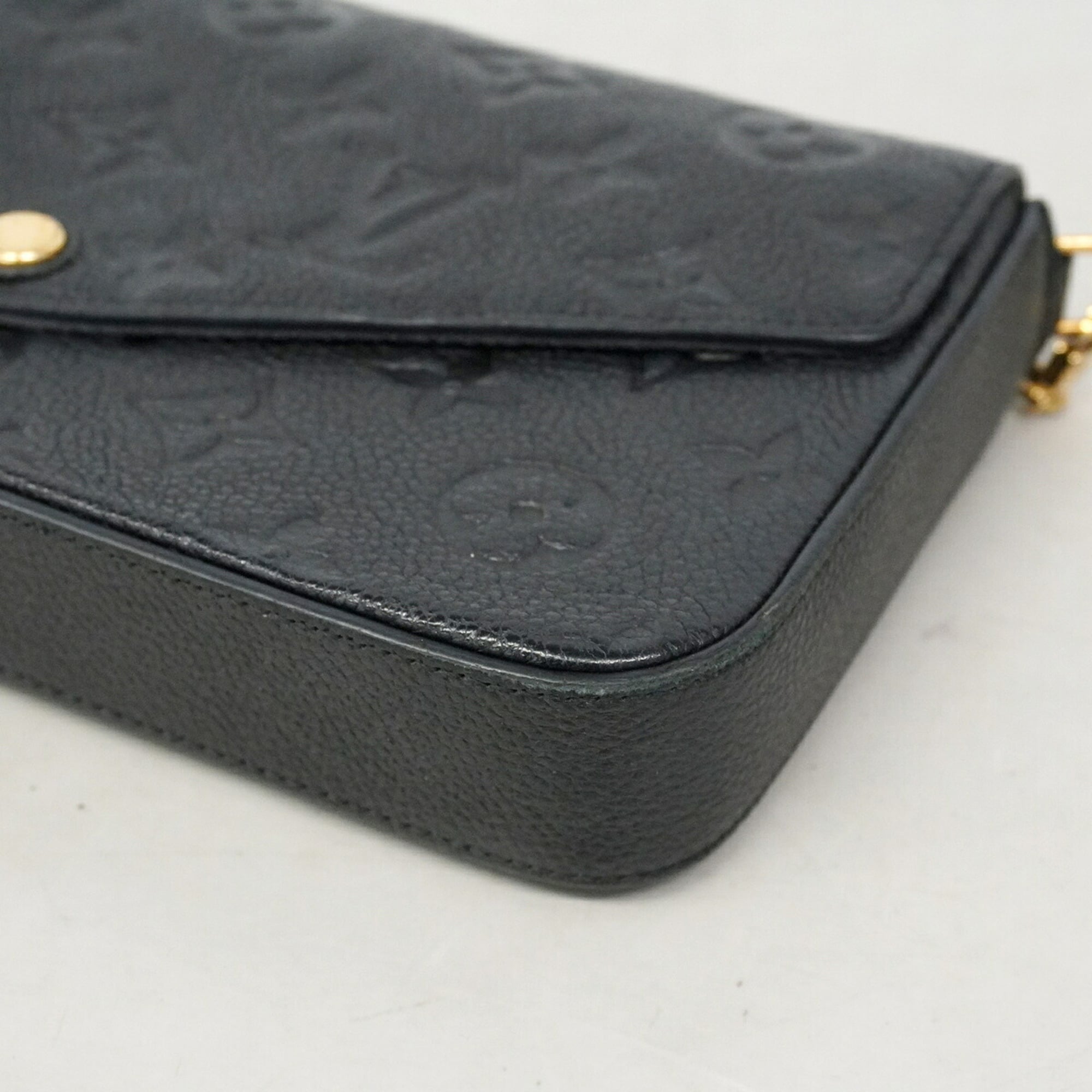 Louis Vuitton Noir Chain/Shoulder Wallet (Pre-Owned)