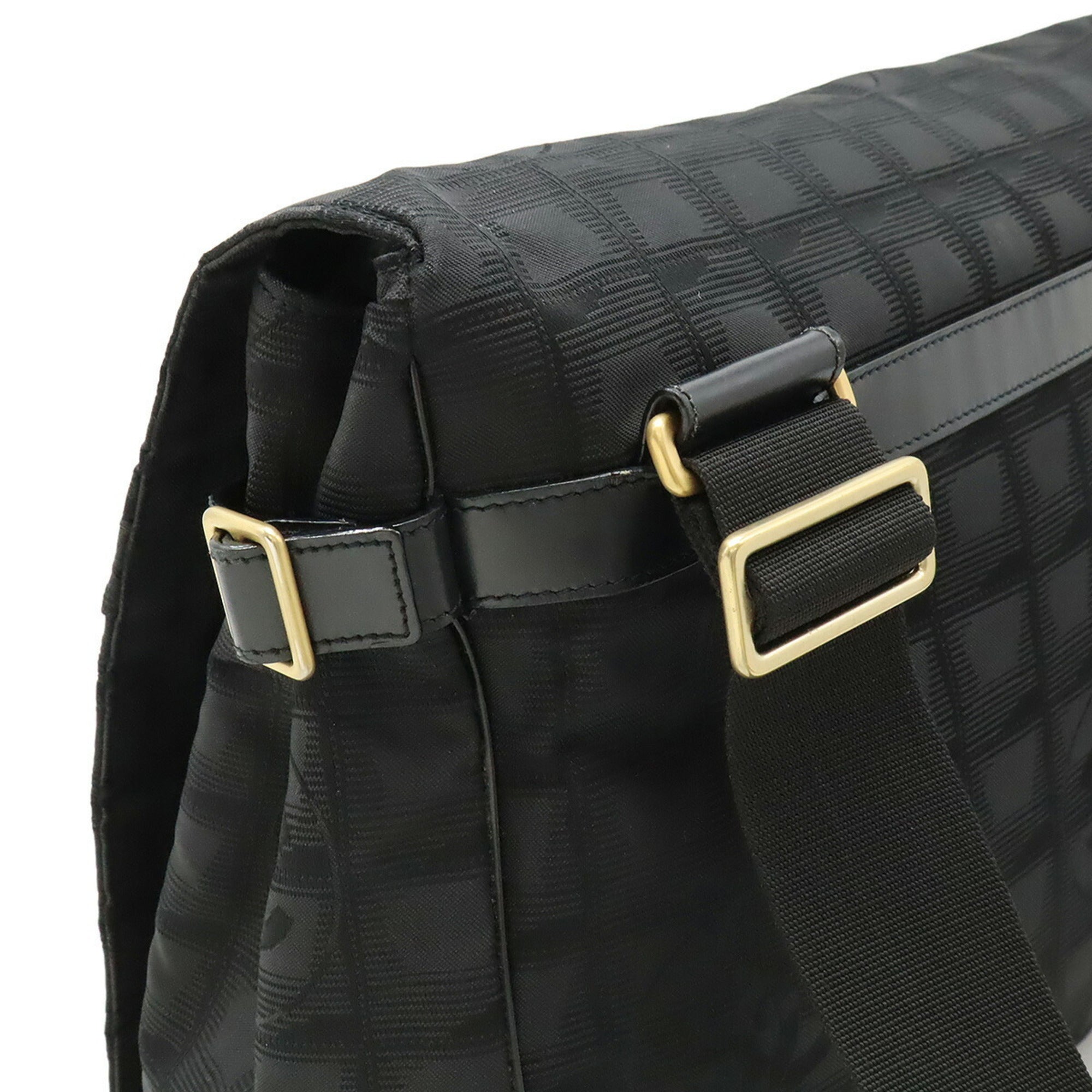 Chanel Black New Travel Line Shoulder Bag (Pre-Owned)
