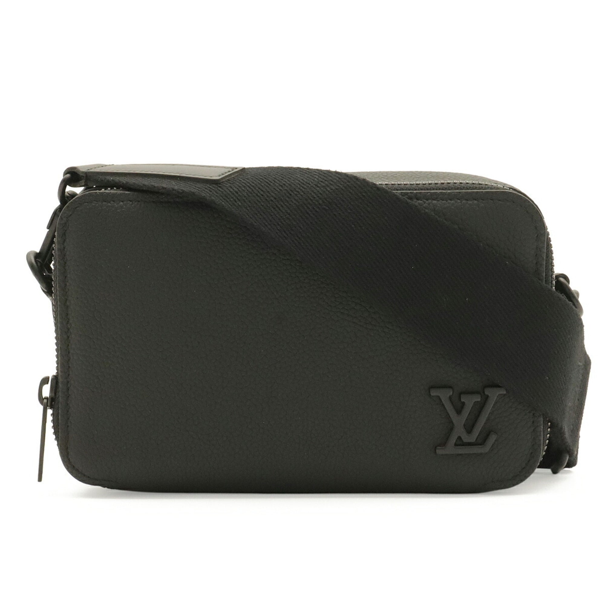 Louis Vuitton Black Noir Clutch Bag Shoulder Bag (Pre-Owned)
