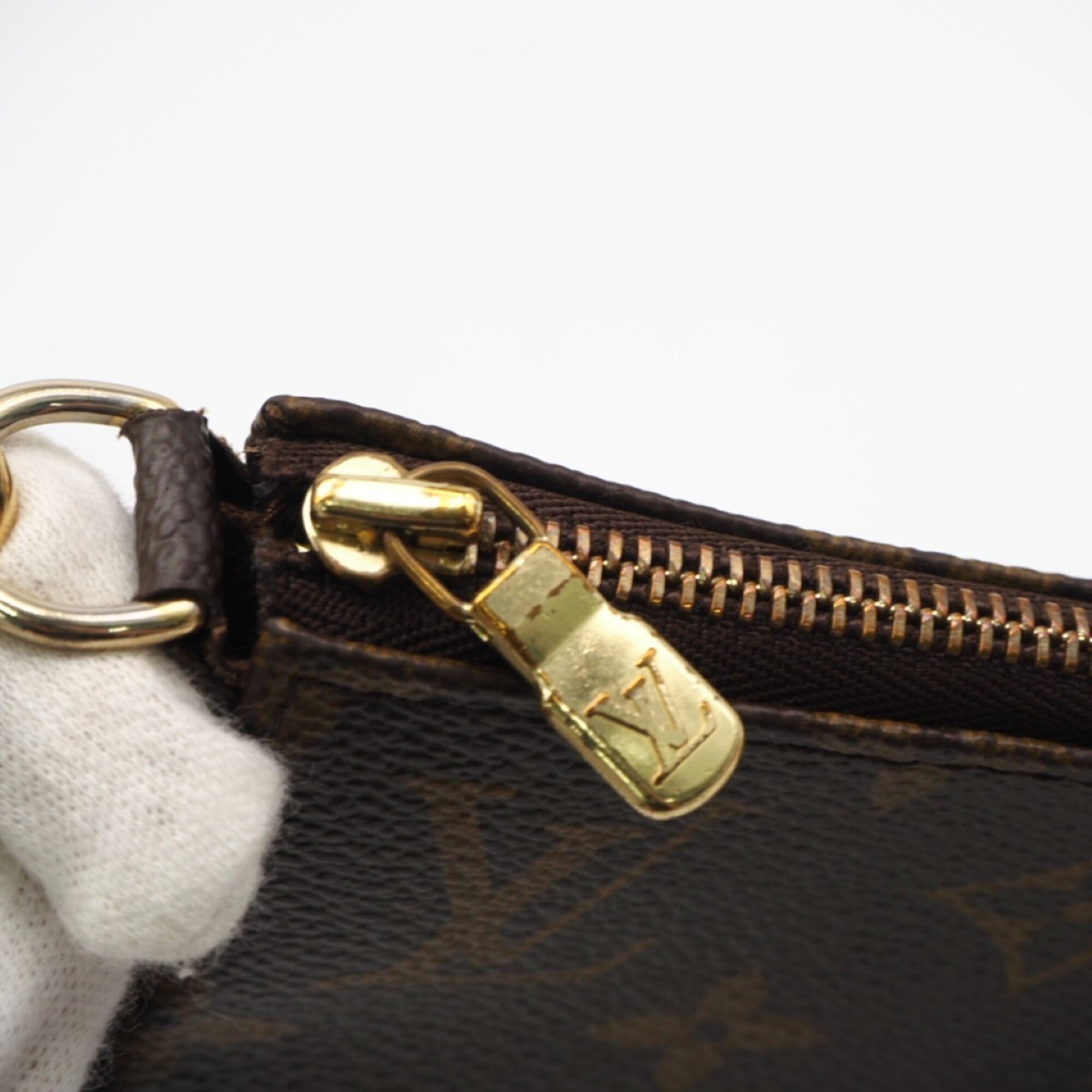 Louis Vuitton Monogram Brown Coated Canvas Leather Pouch (Pre-Owned)