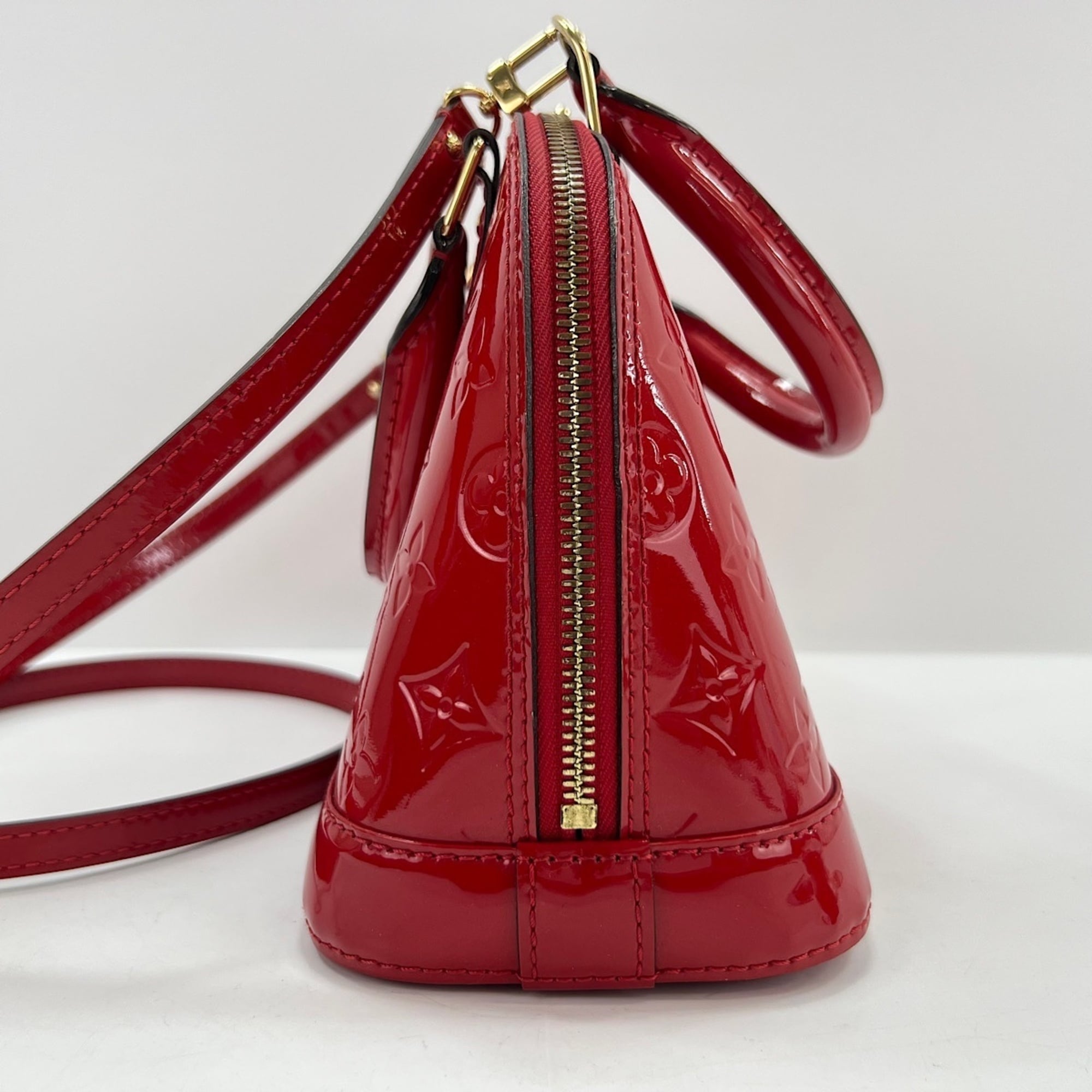 Louis Vuitton Red Color Handbag (Pre-Owned)