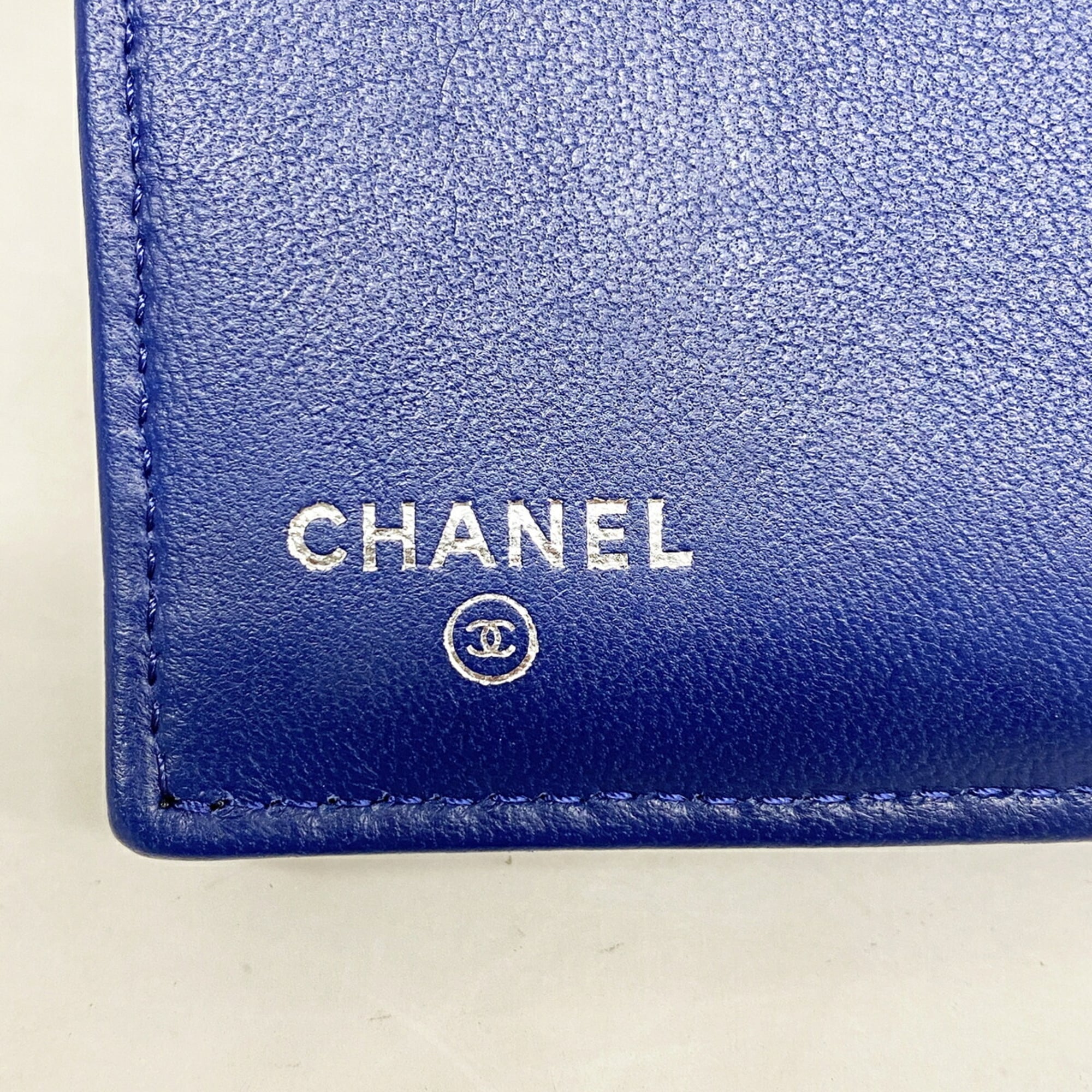 Chanel Blue Leather Wallet (Tri-Fold) (Pre-Owned)