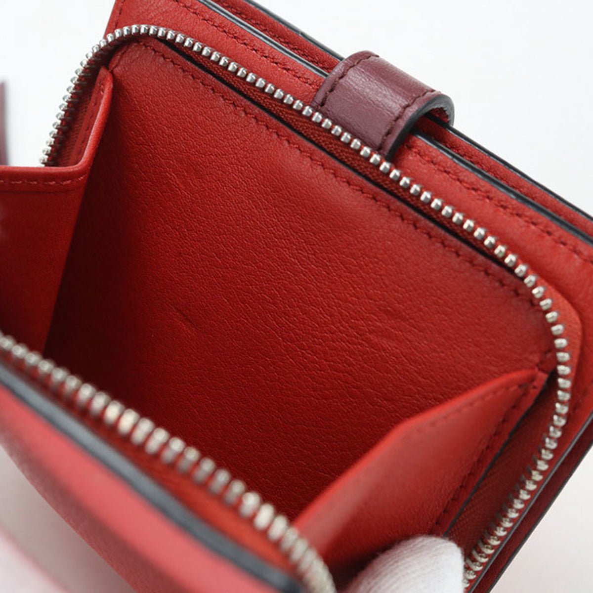 Loewe Red Color Leather Wallet (Bi-Fold) (Pre-Owned)