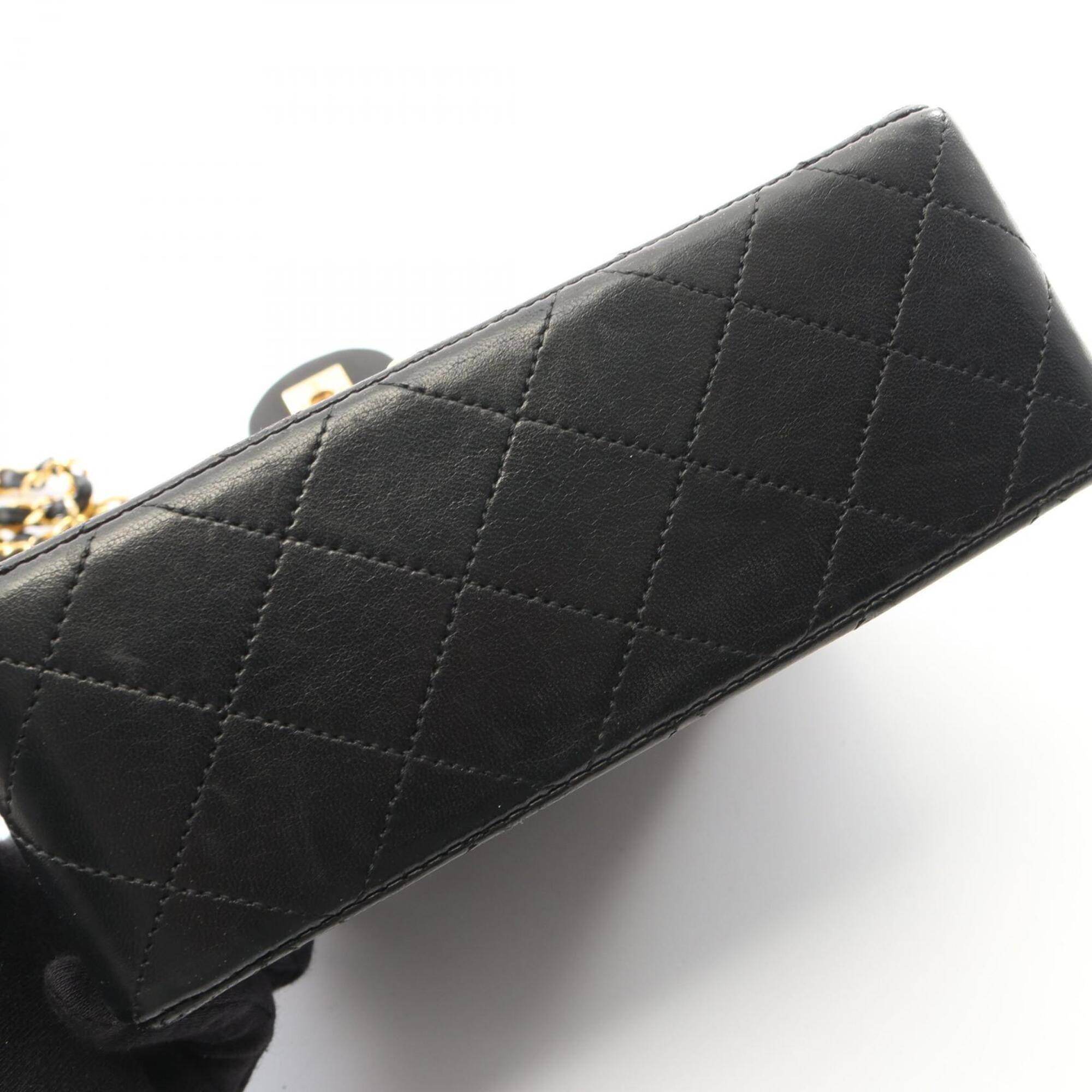 Chanel Black Leather Handbag Shoulder Bag (Pre-Owned)