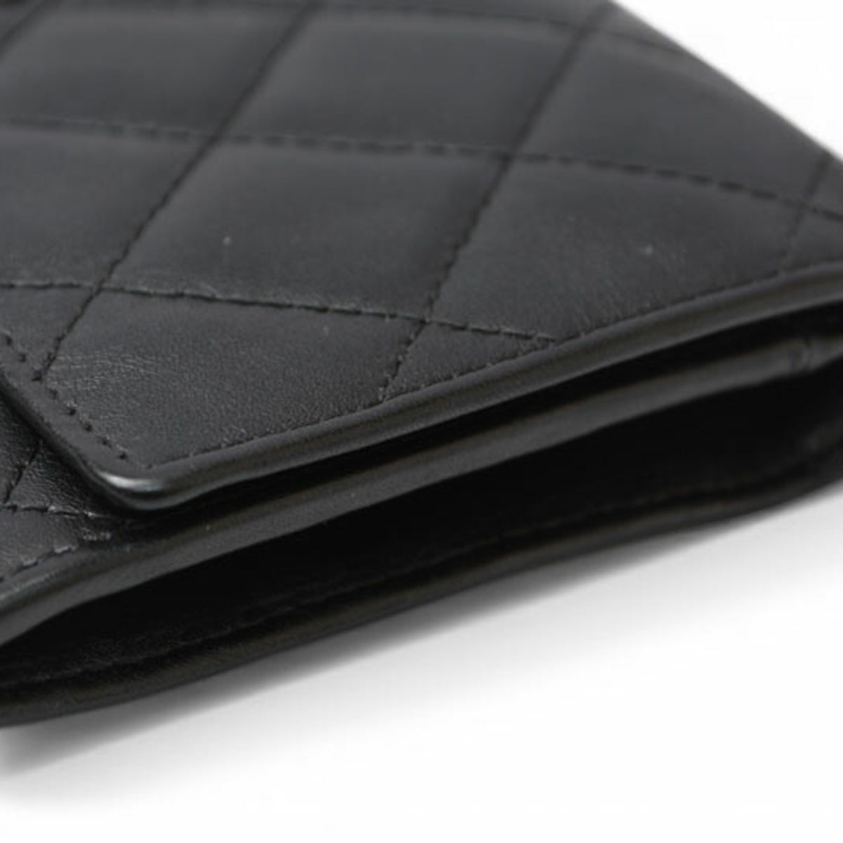 Chanel Black Pink Leather Wallet (Bi-Fold) (Pre-Owned)