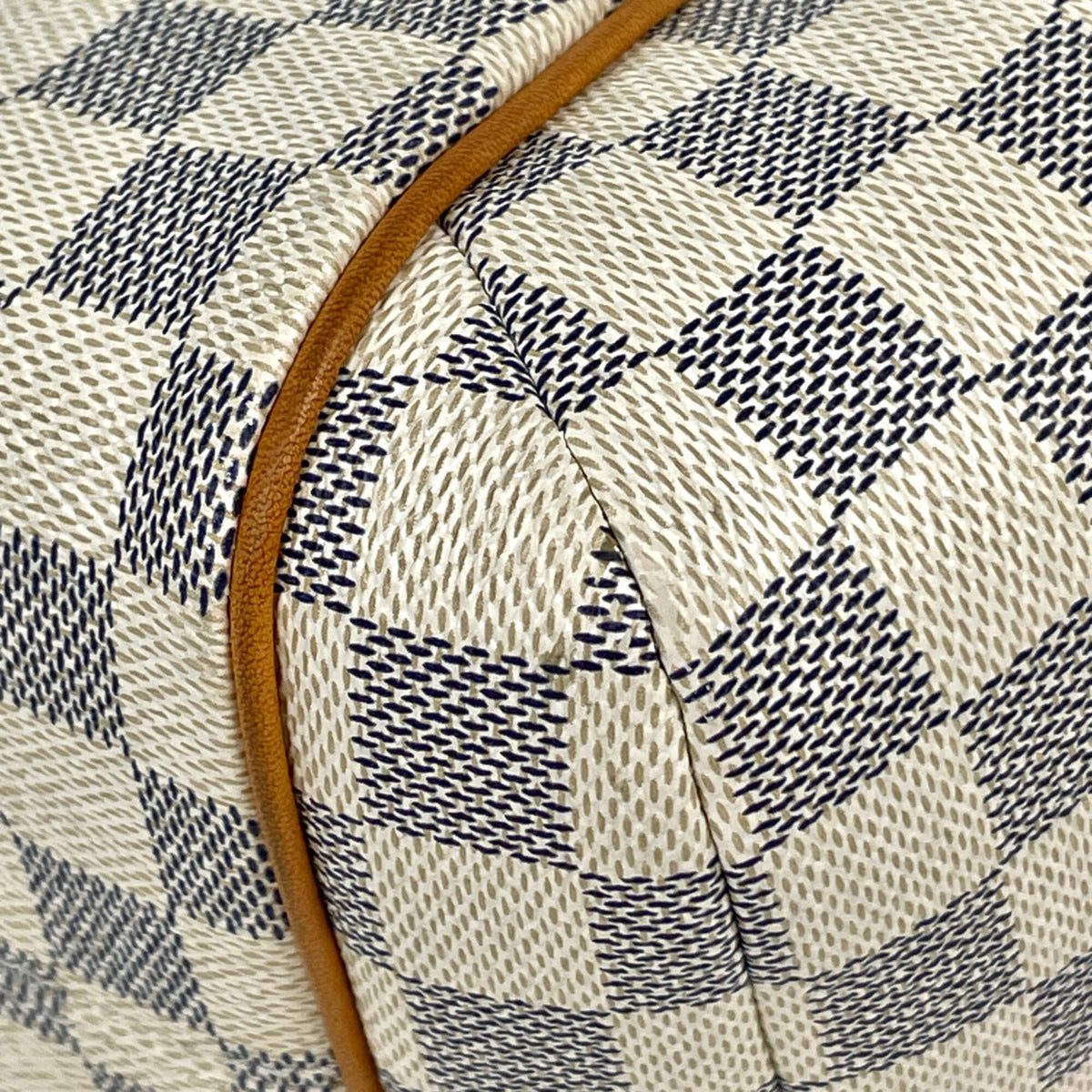 Louis Vuitton White Damier Azur Shoulder Bag Tote Bag (Pre-Owned)
